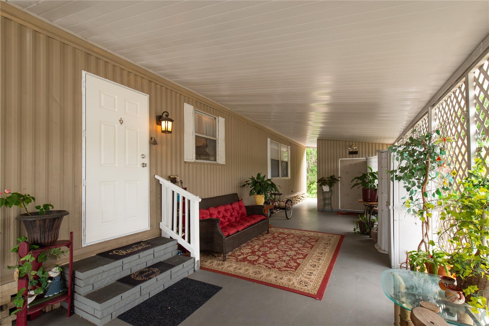 1934 BLUE LAKE DR, LAKELAND, FL, 33801