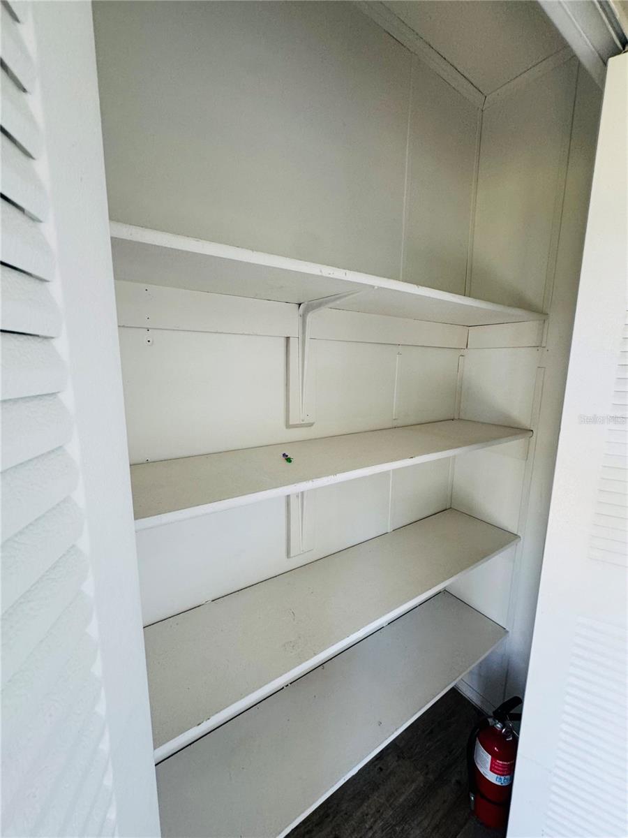 8390 S US HWY 17-92 HWY, FERN PARK, FL, 32730