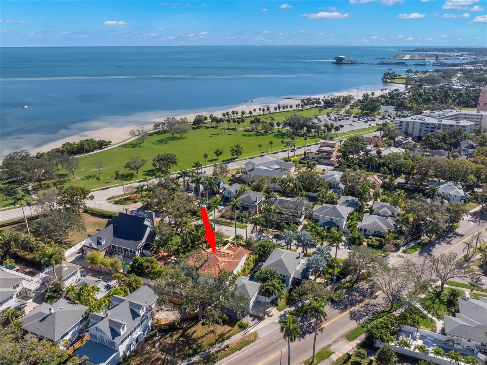 TB8474416 Property Photo