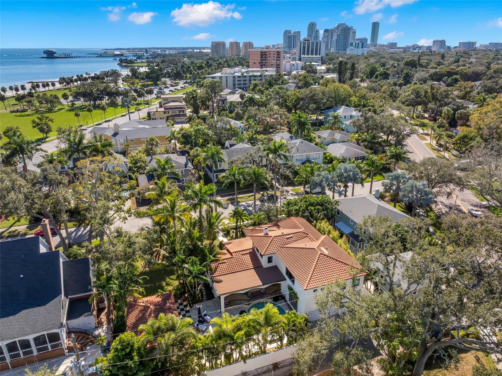 TB8474416 Property Photo