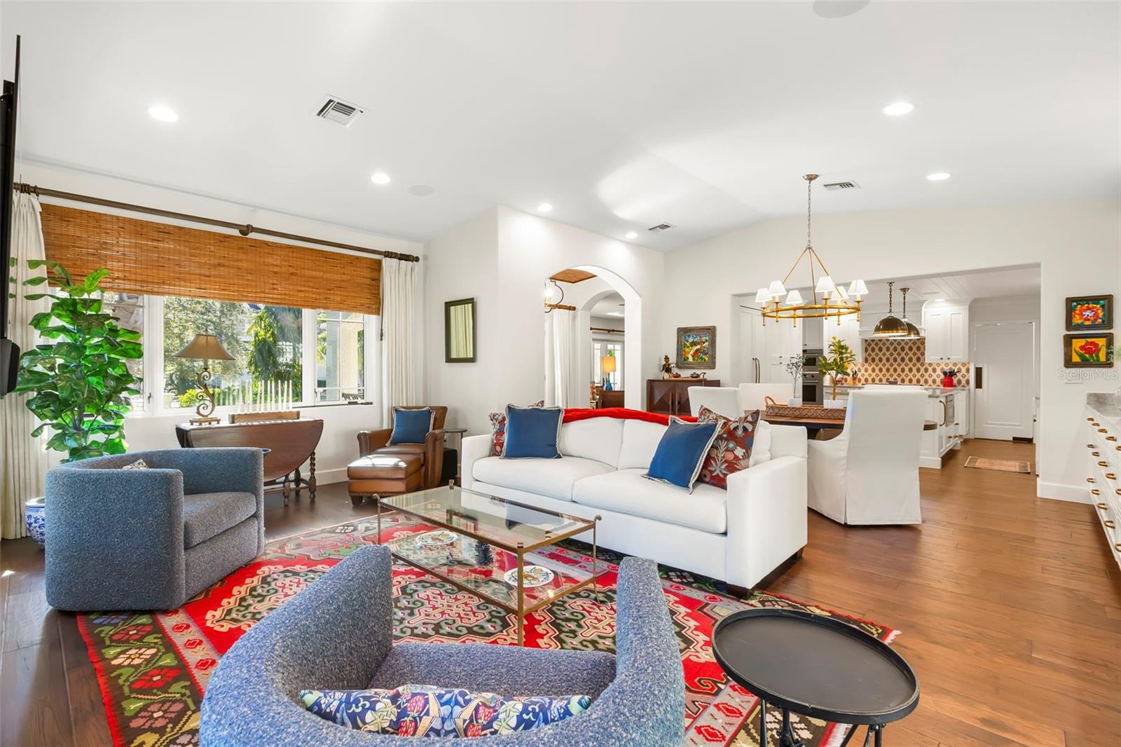 TB8474416 Property Photo