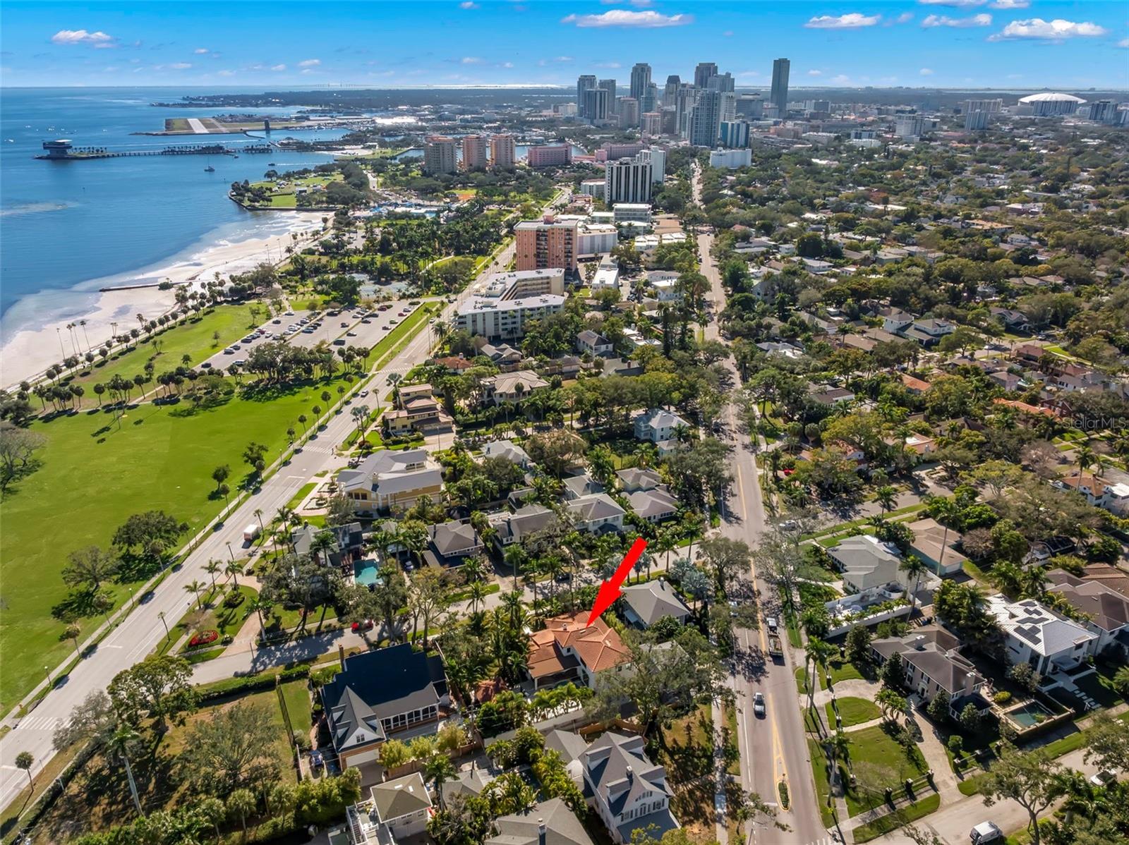 TB8474416 Property Photo