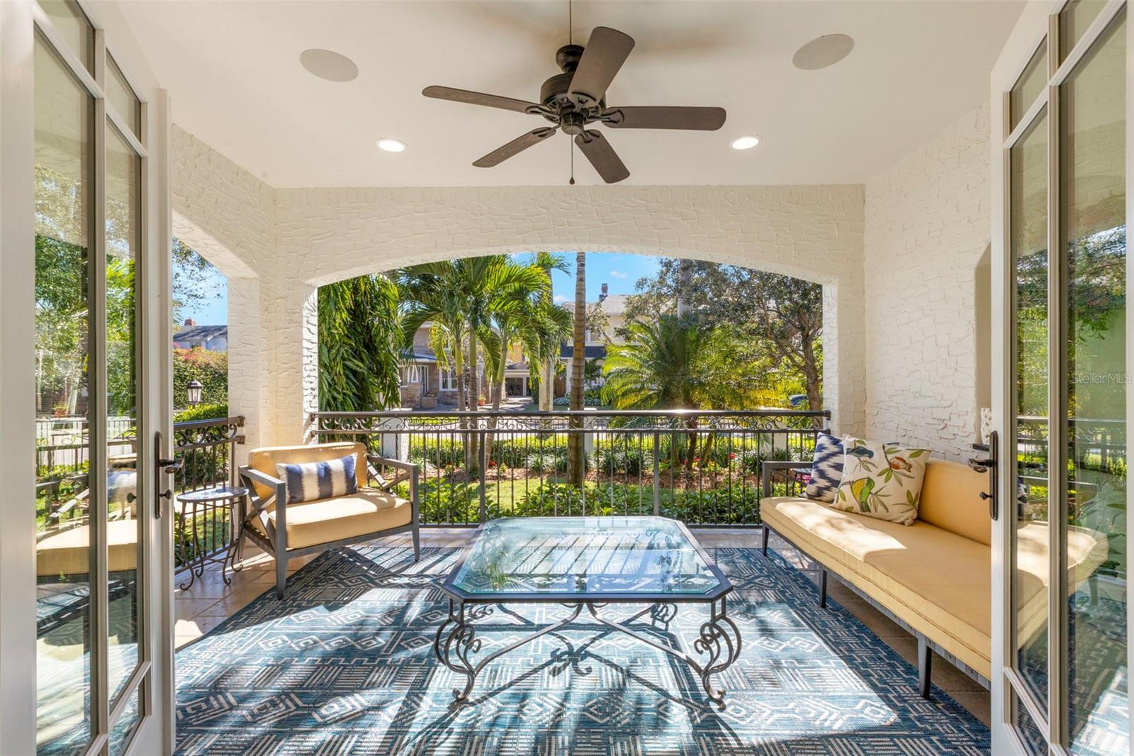 TB8474416 Property Photo