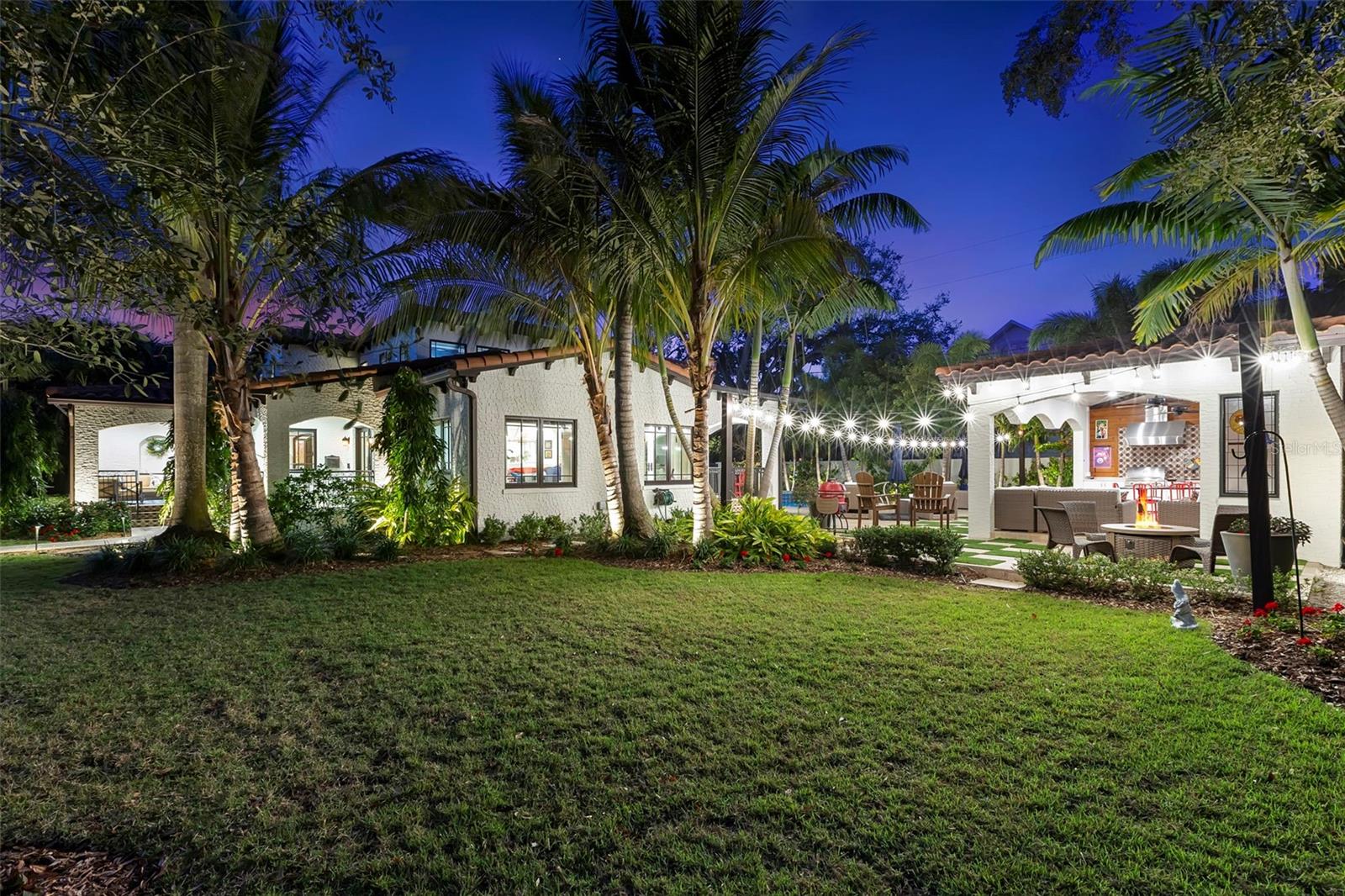 TB8474416 Property Photo