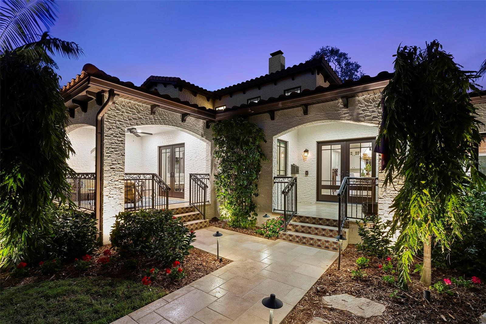 TB8474416 Property Photo