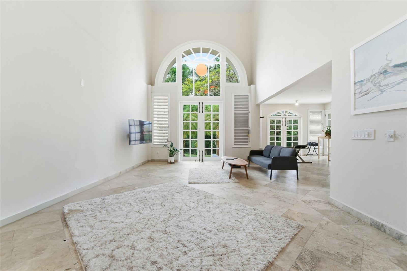 PR9119186 Property Photo