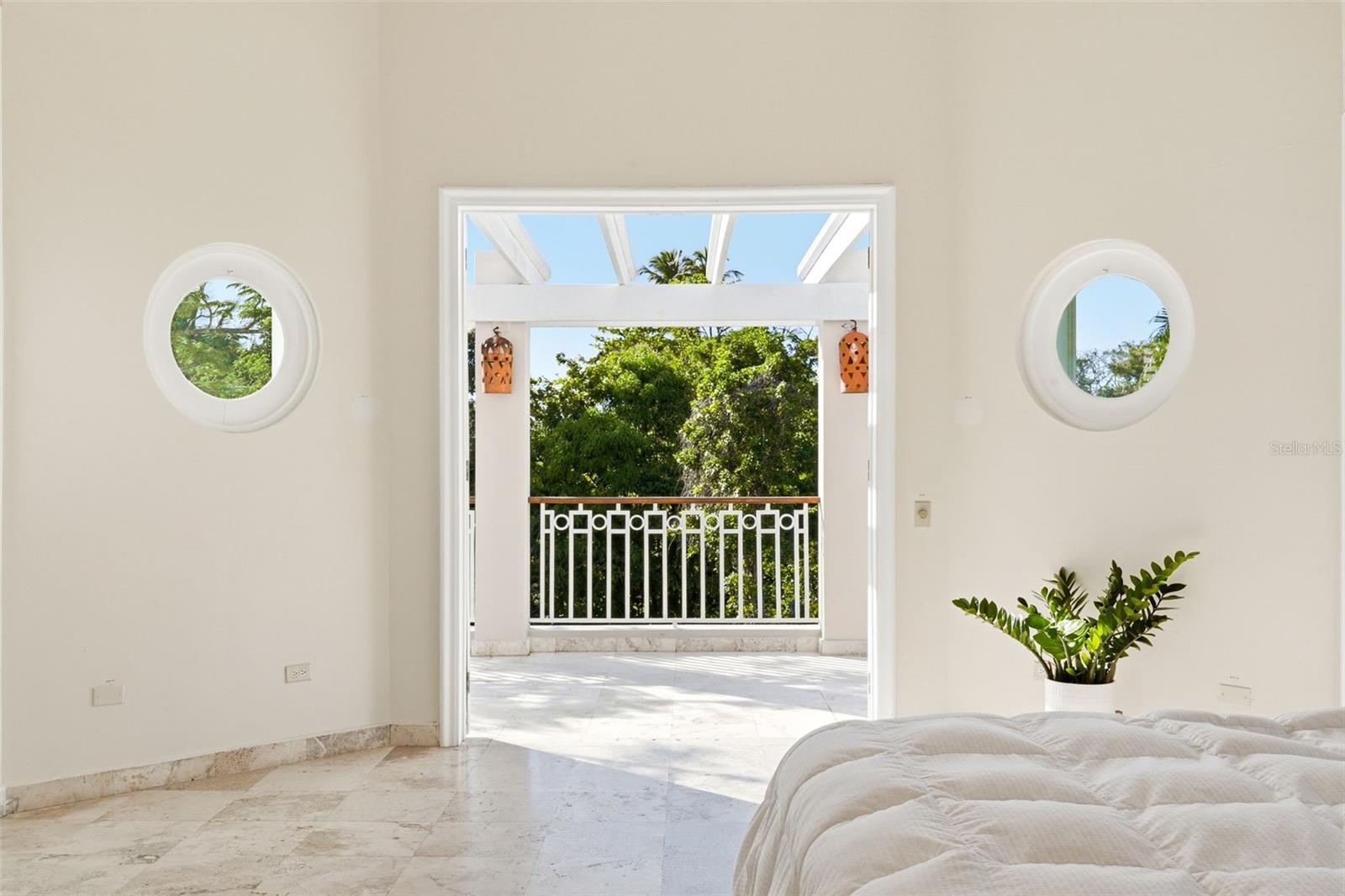 PR9119186 Property Photo