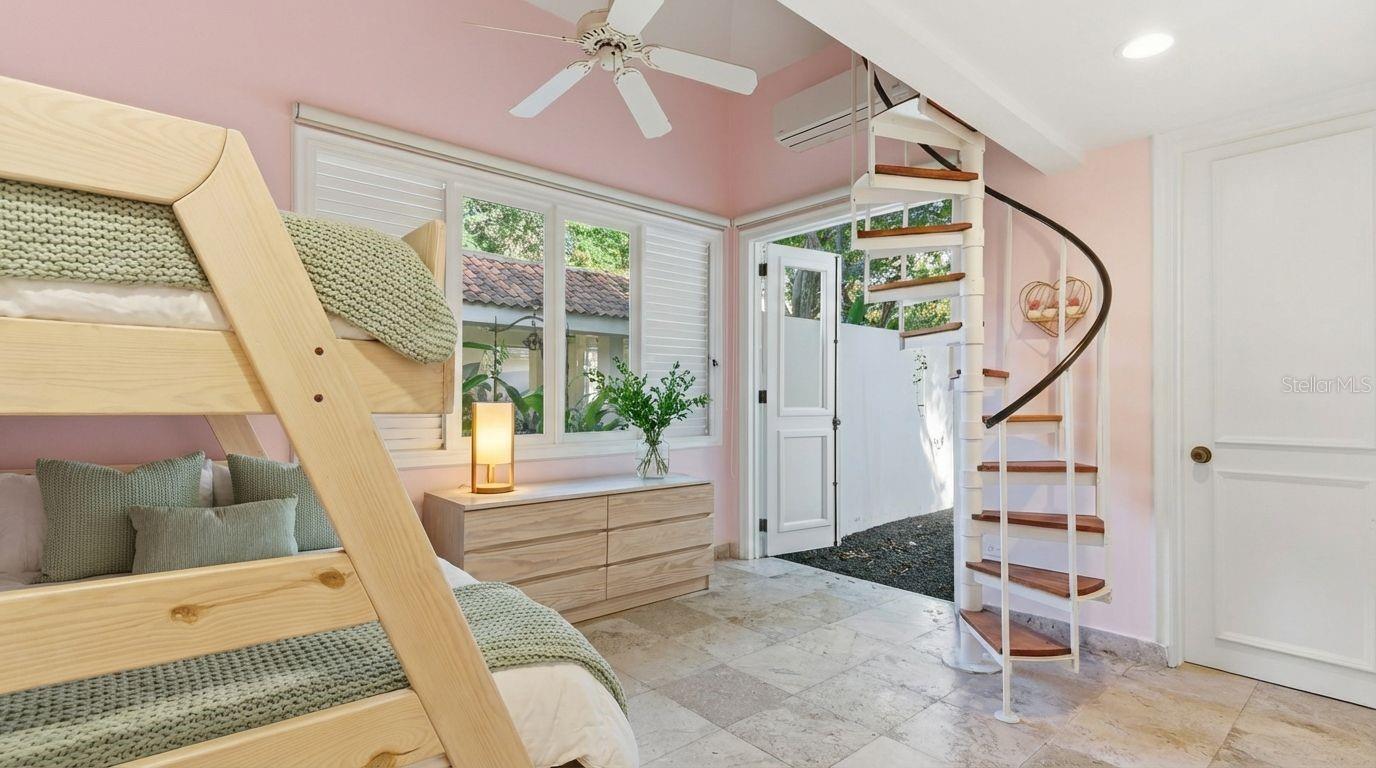 PR9119186 Property Photo