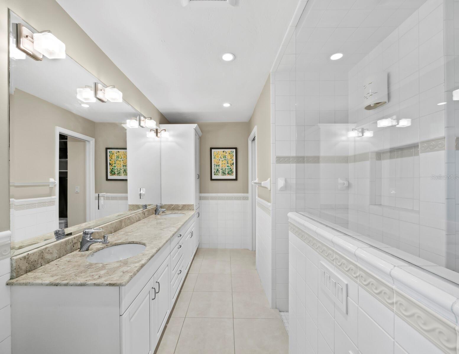 A4681905 Property Photo