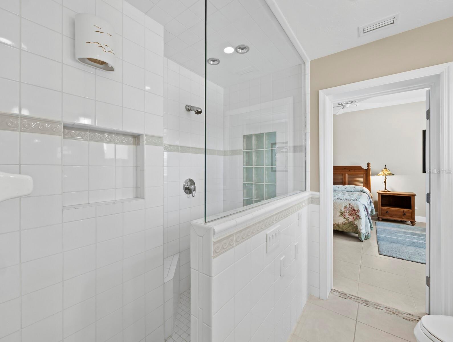 A4681905 Property Photo