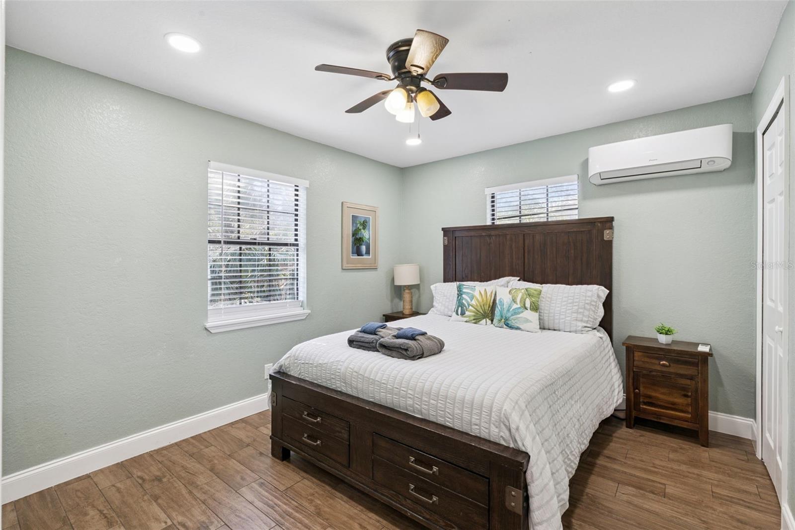 102 VINE ST, OVIEDO, FL, 32765