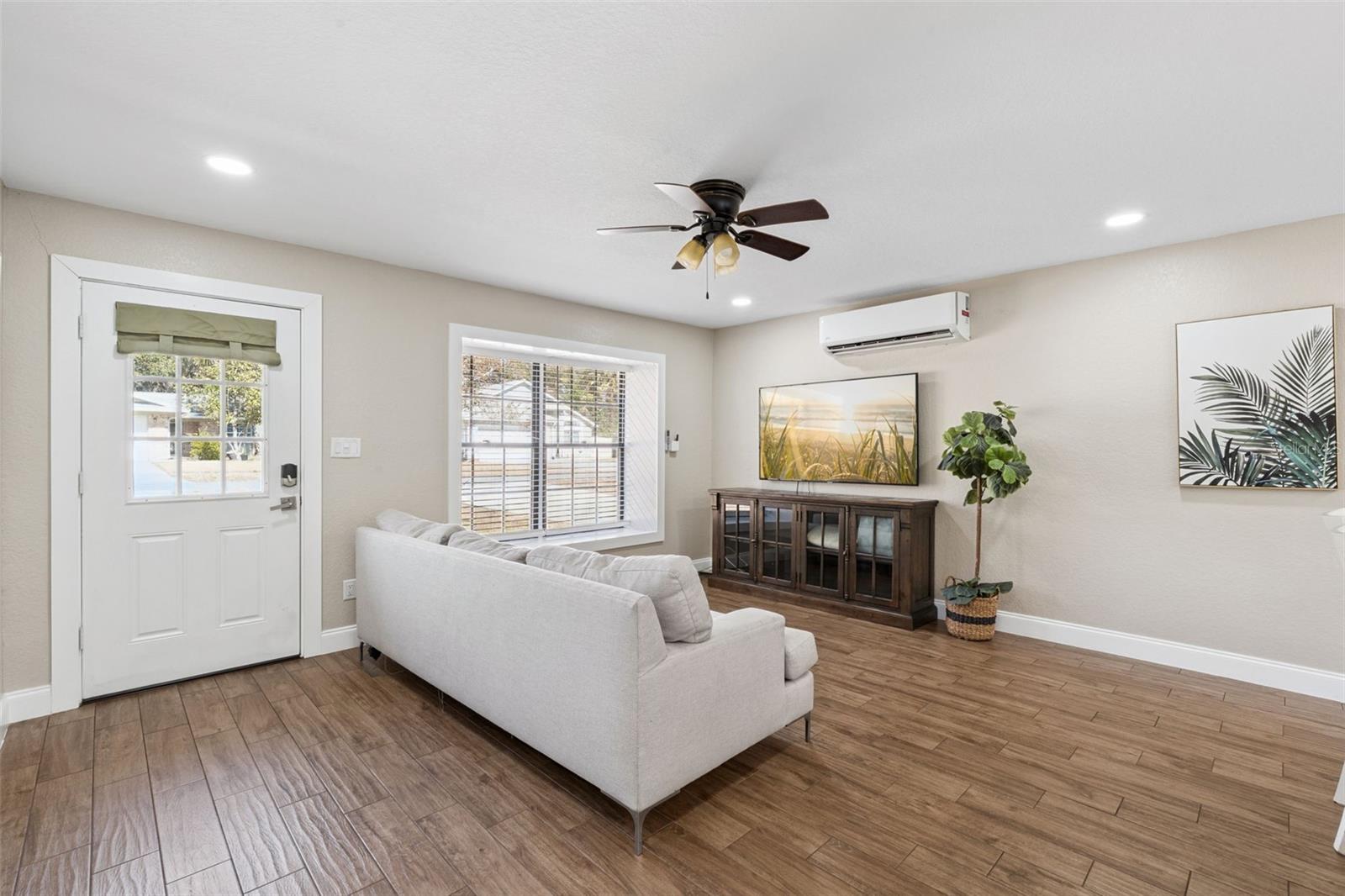 102 VINE ST, OVIEDO, FL, 32765