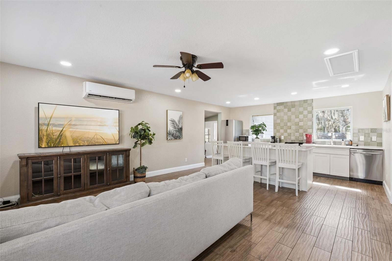 102 VINE ST, OVIEDO, FL, 32765