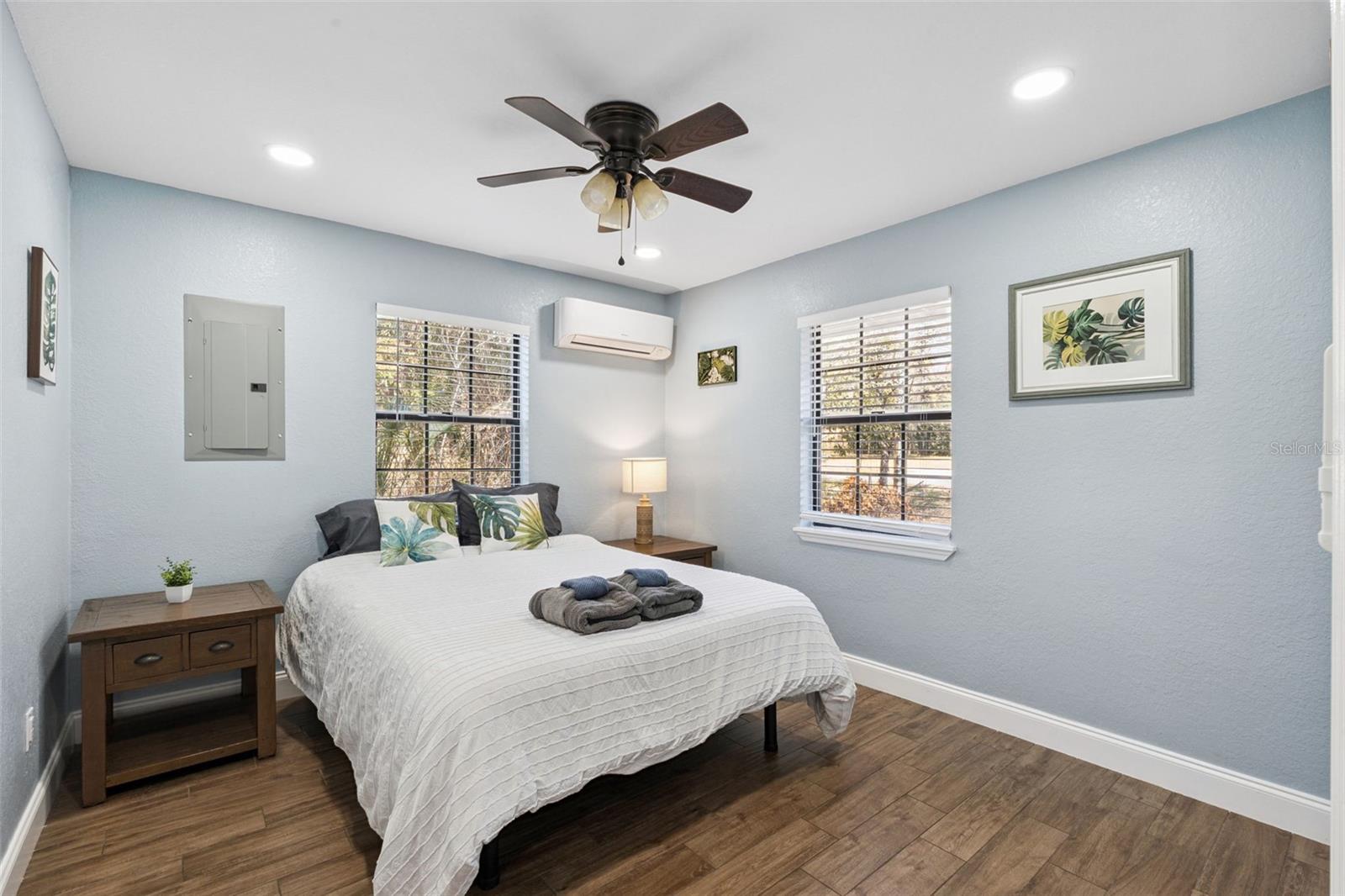 102 VINE ST, OVIEDO, FL, 32765