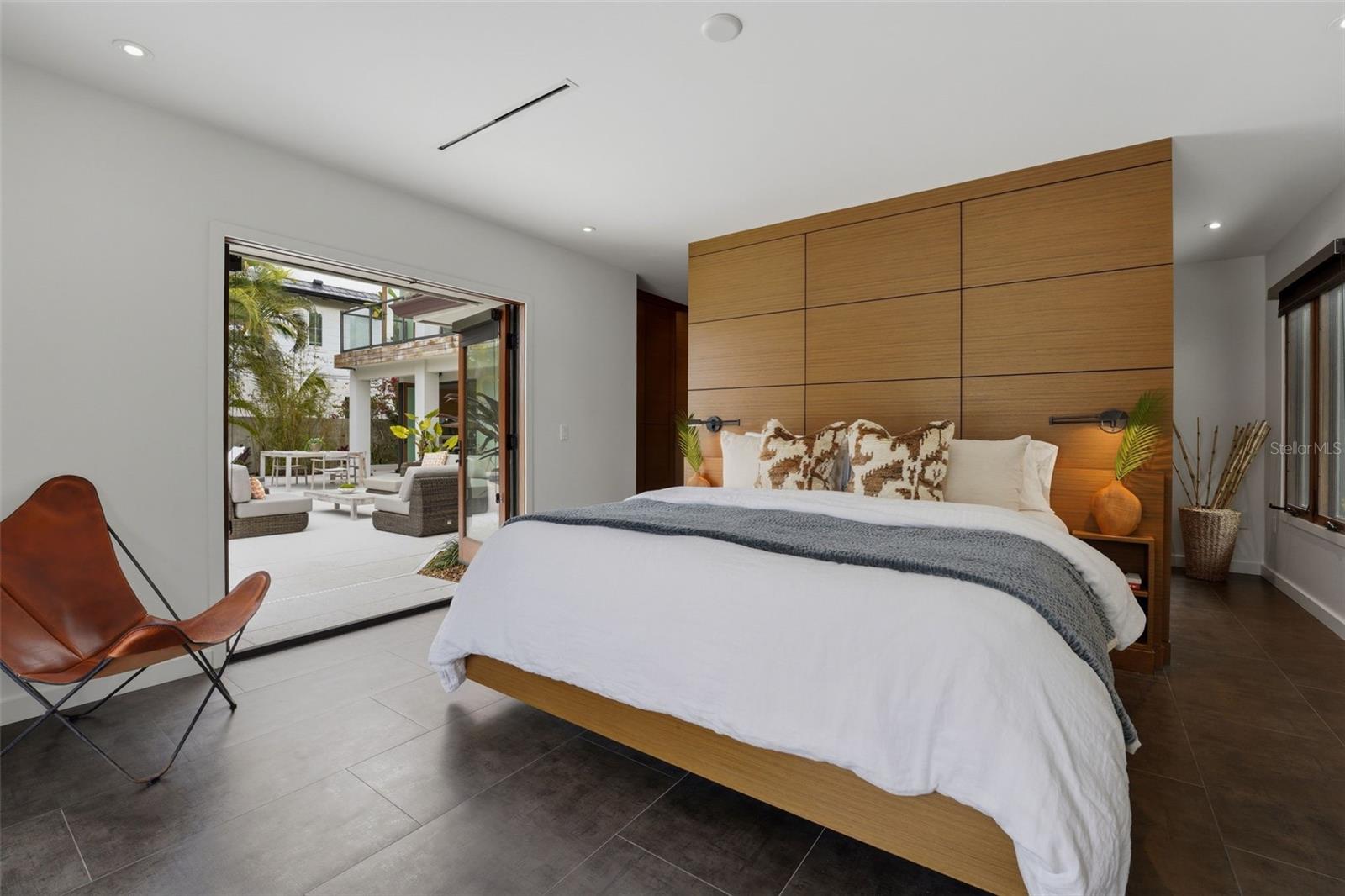 A4681916 Property Photo