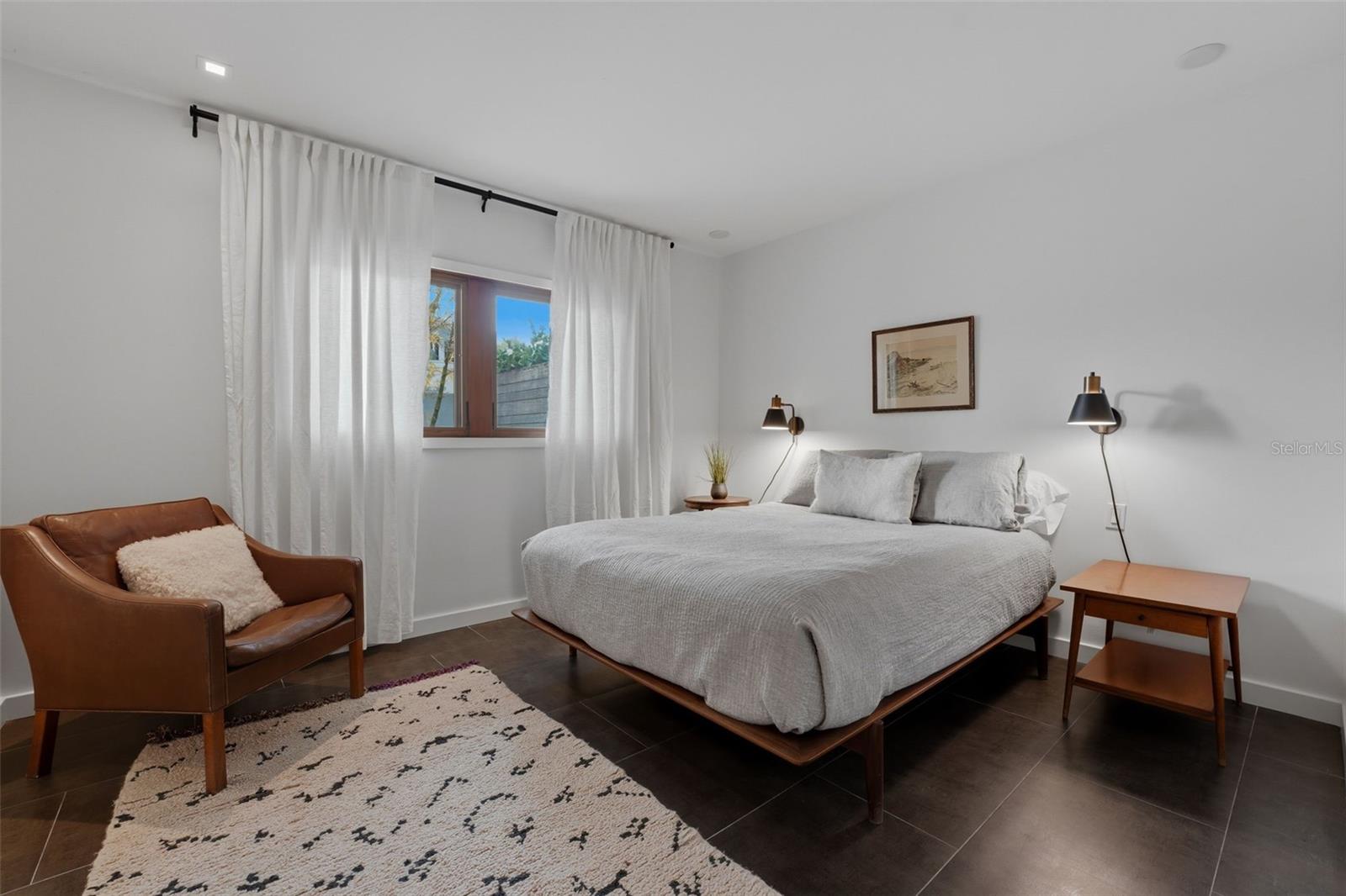 A4681916 Property Photo