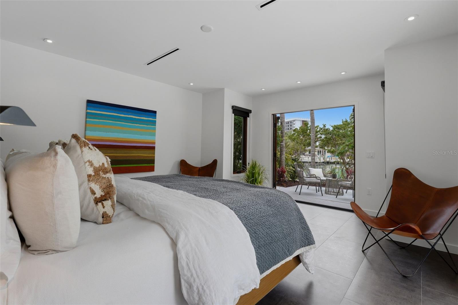 A4681916 Property Photo