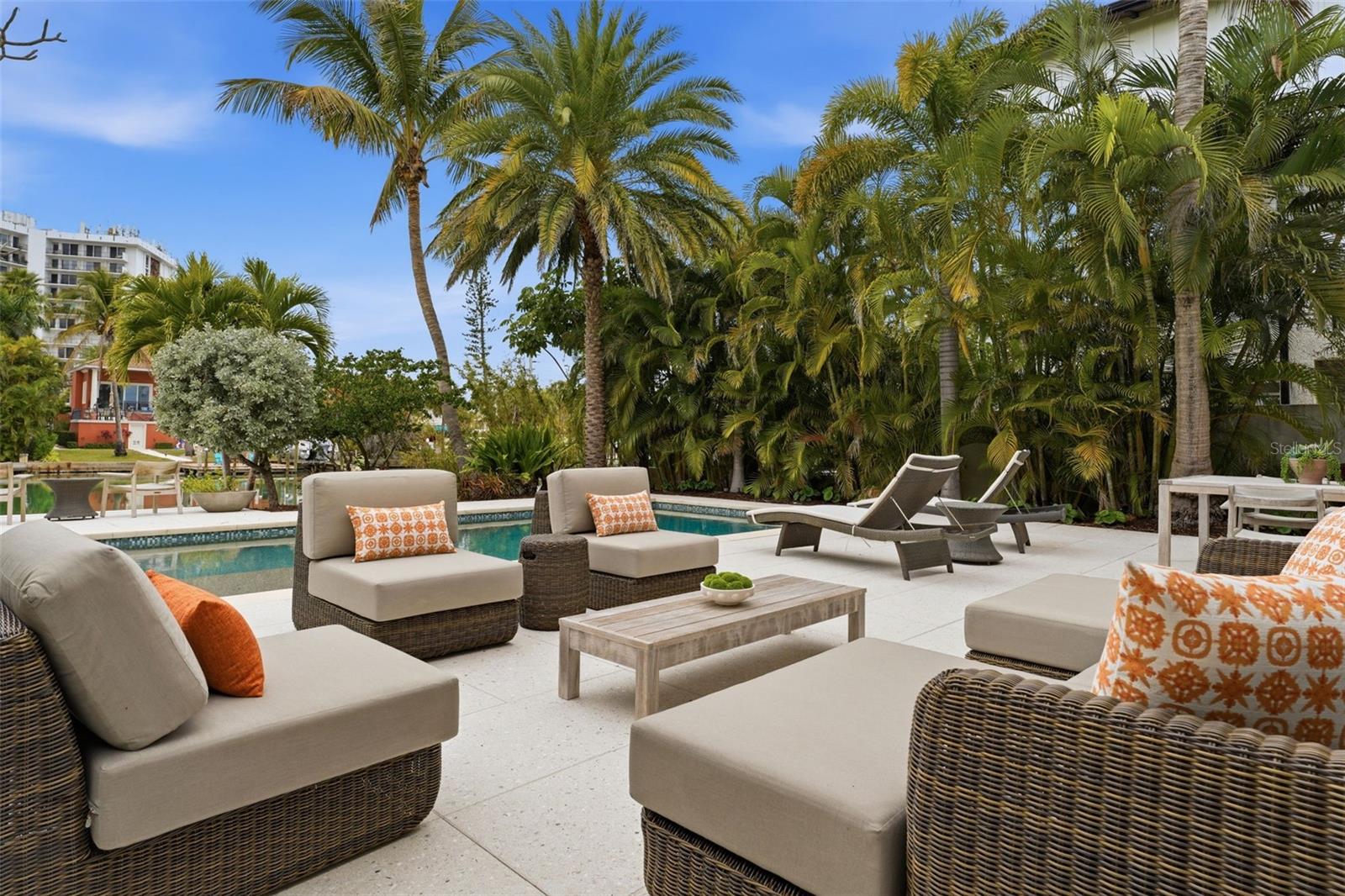 A4681916 Property Photo