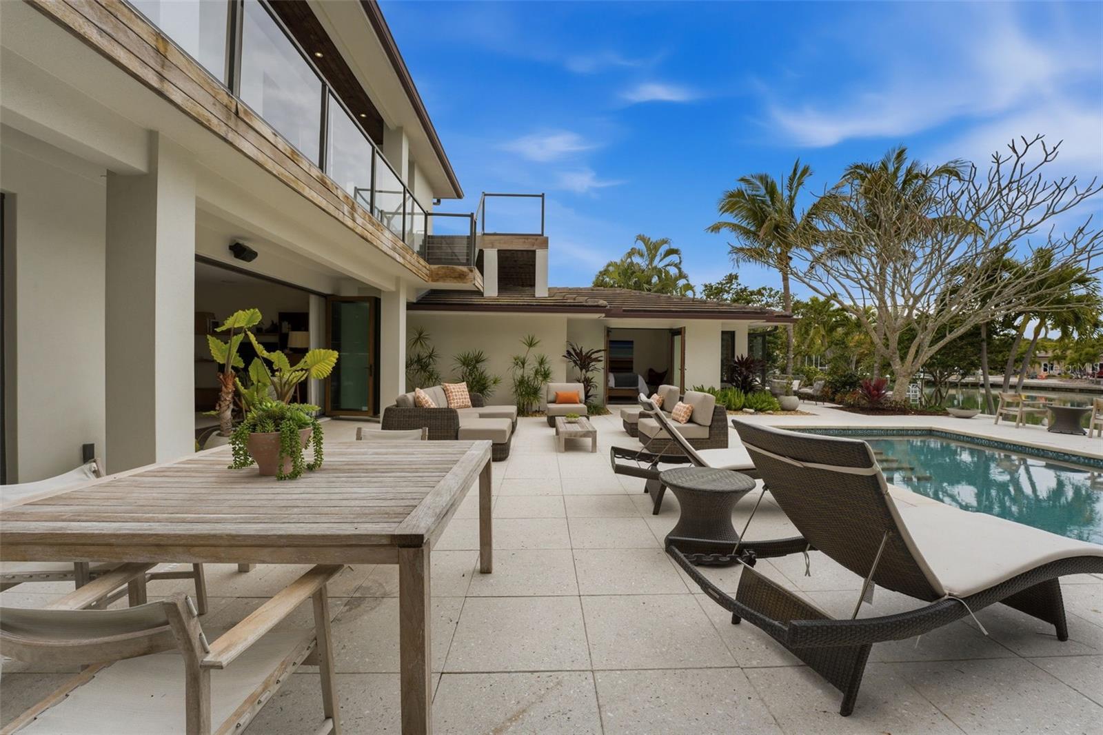 A4681916 Property Photo