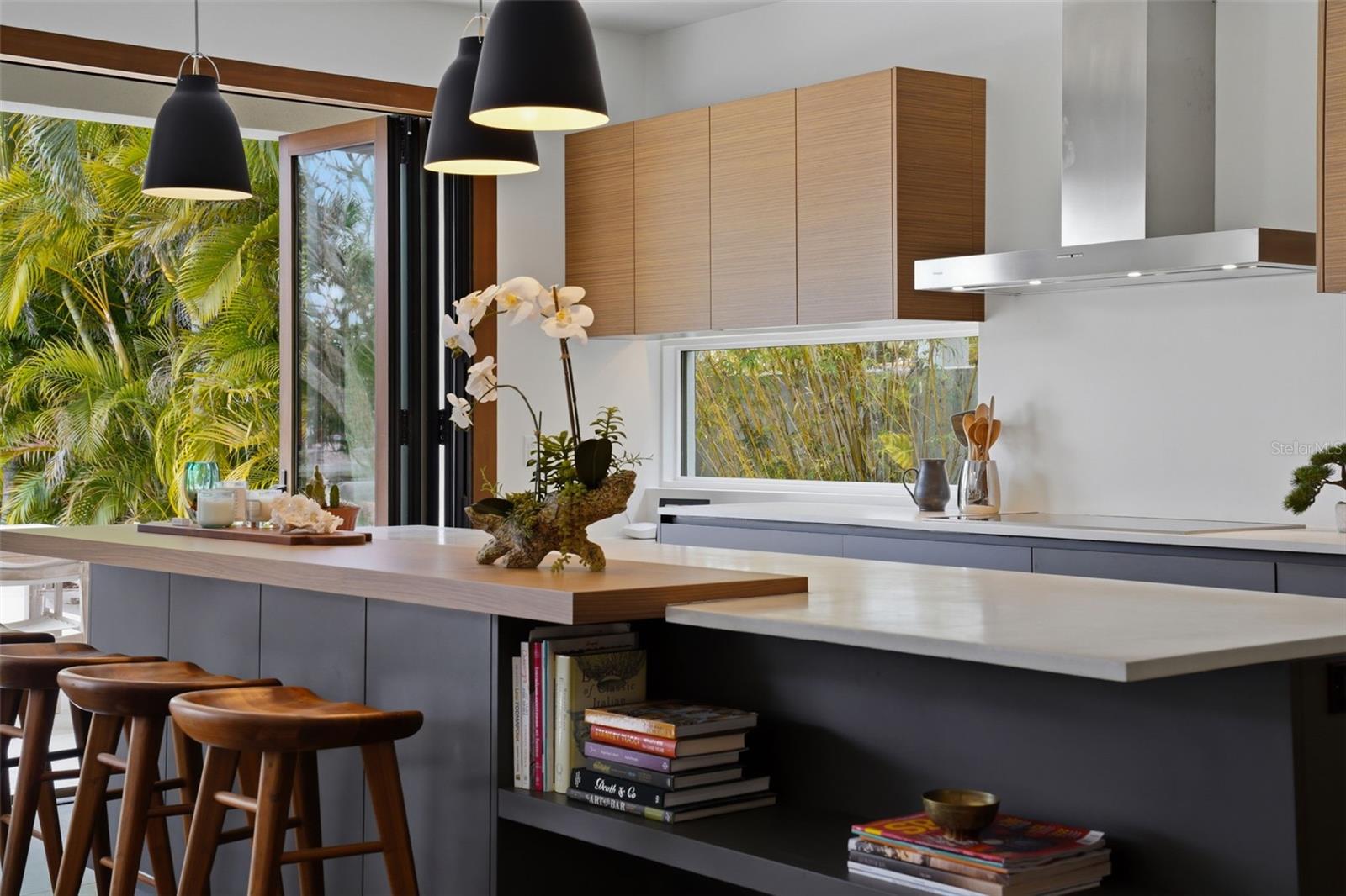 A4681916 Property Photo