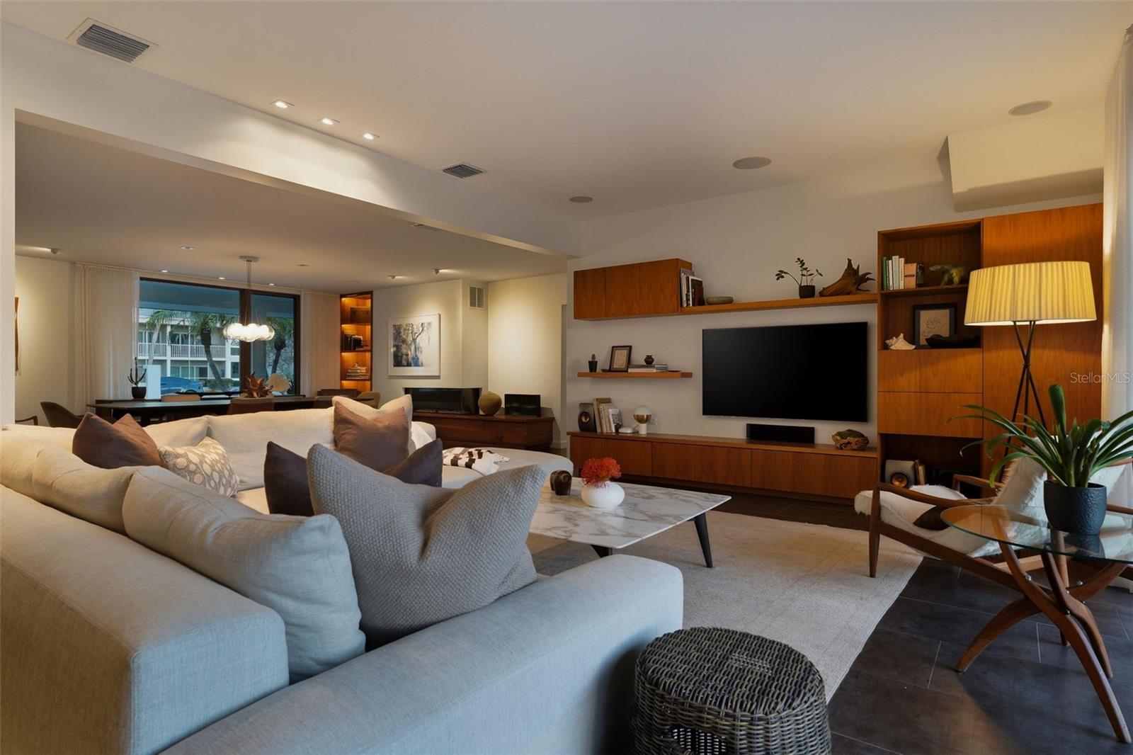 A4681916 Property Photo