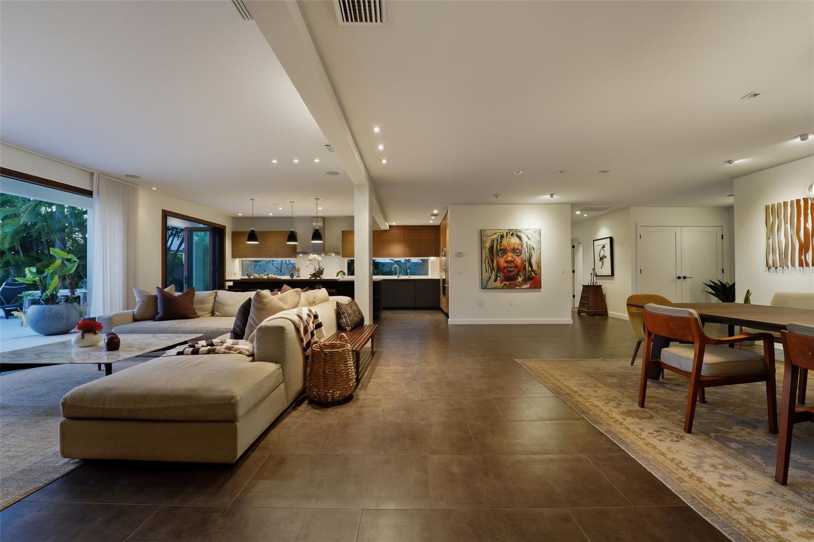 A4681916 Property Photo