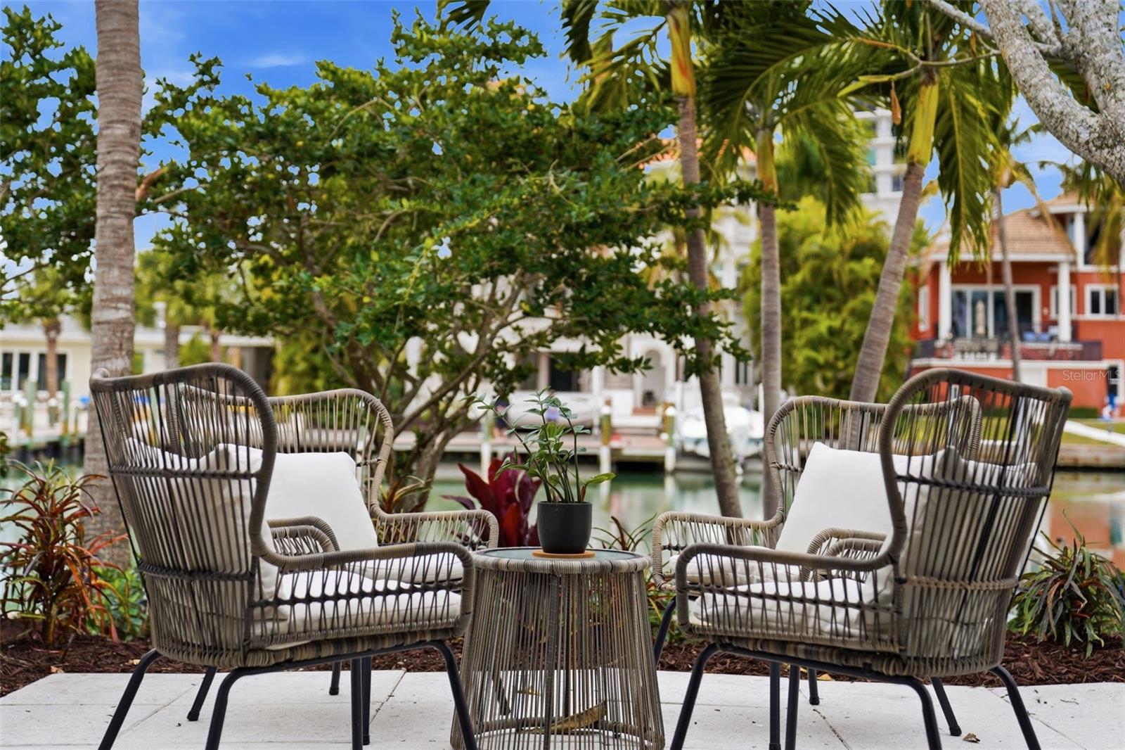 A4681916 Property Photo