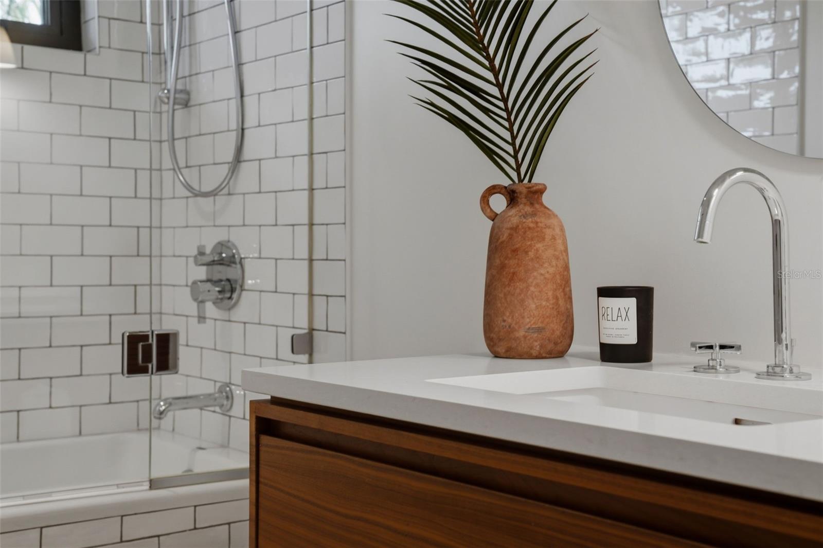 A4681916 Property Photo