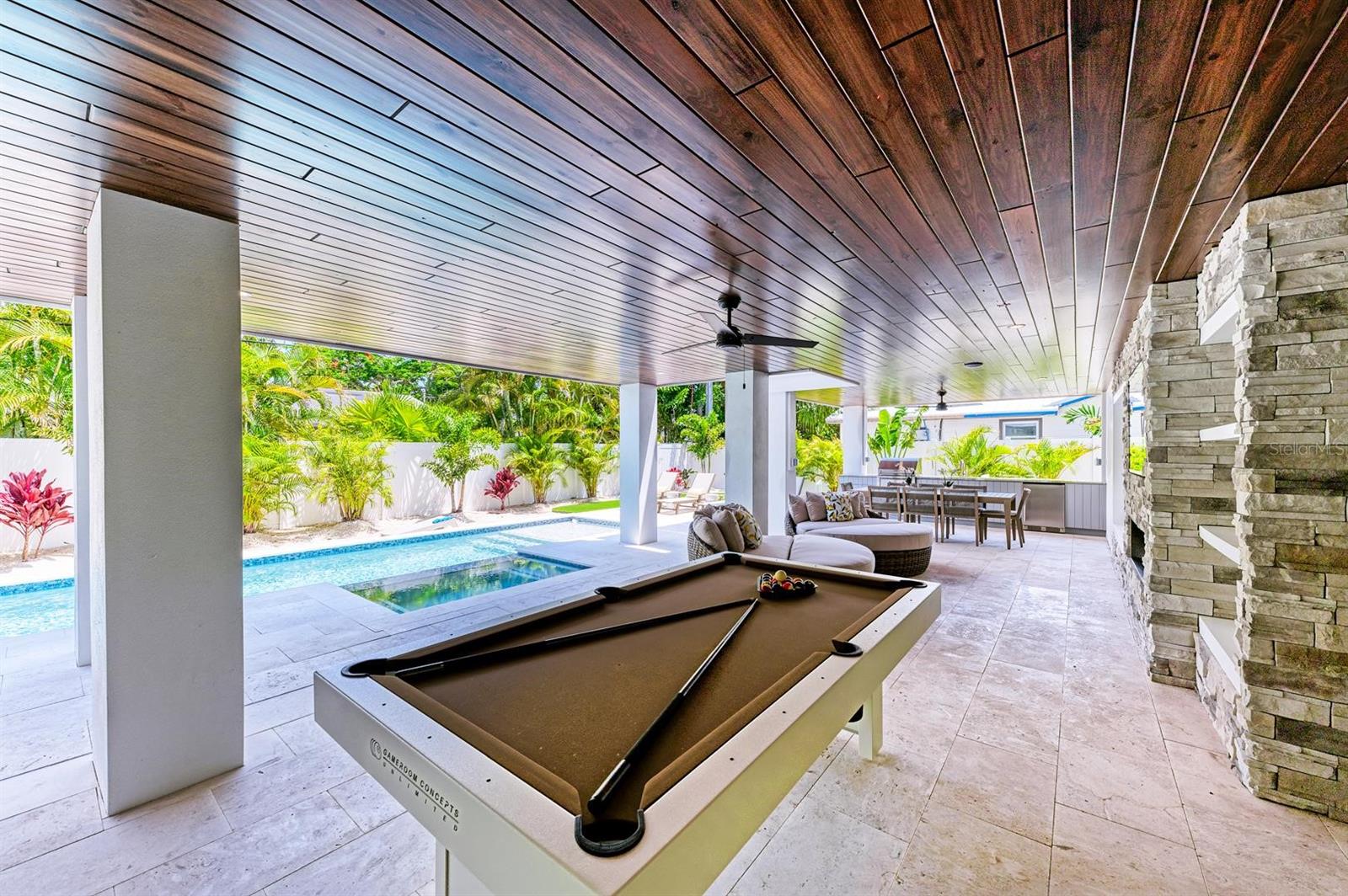 A4681928 Property Photo