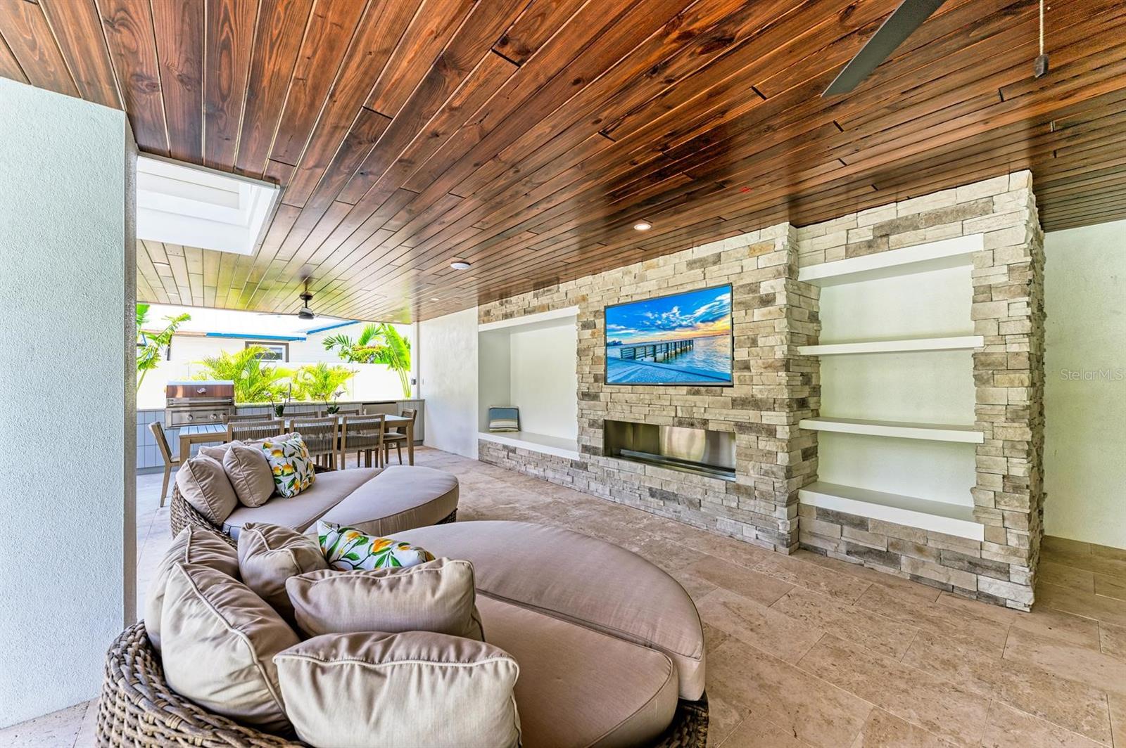 A4681928 Property Photo