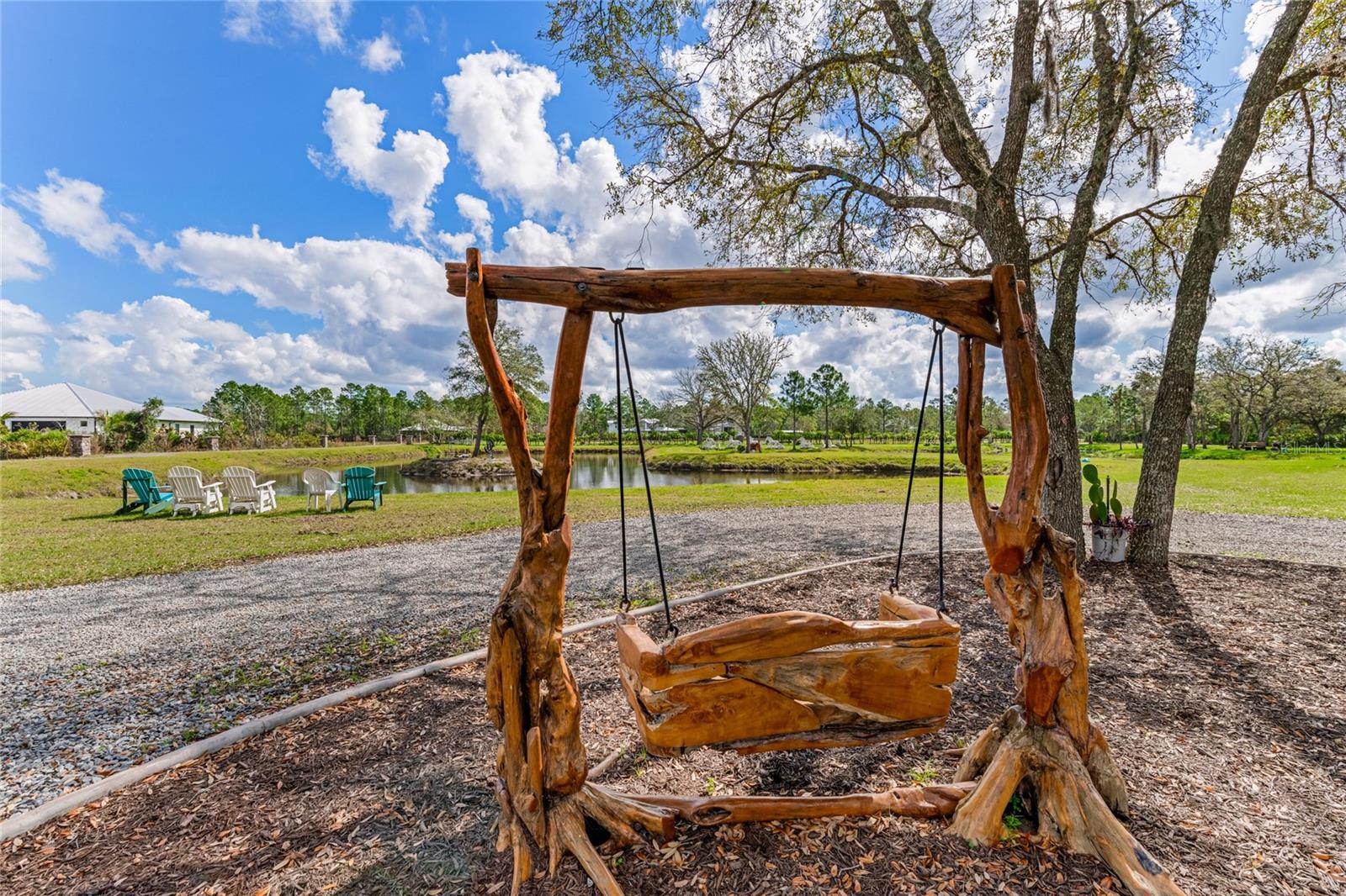 V4947262 Property Photo