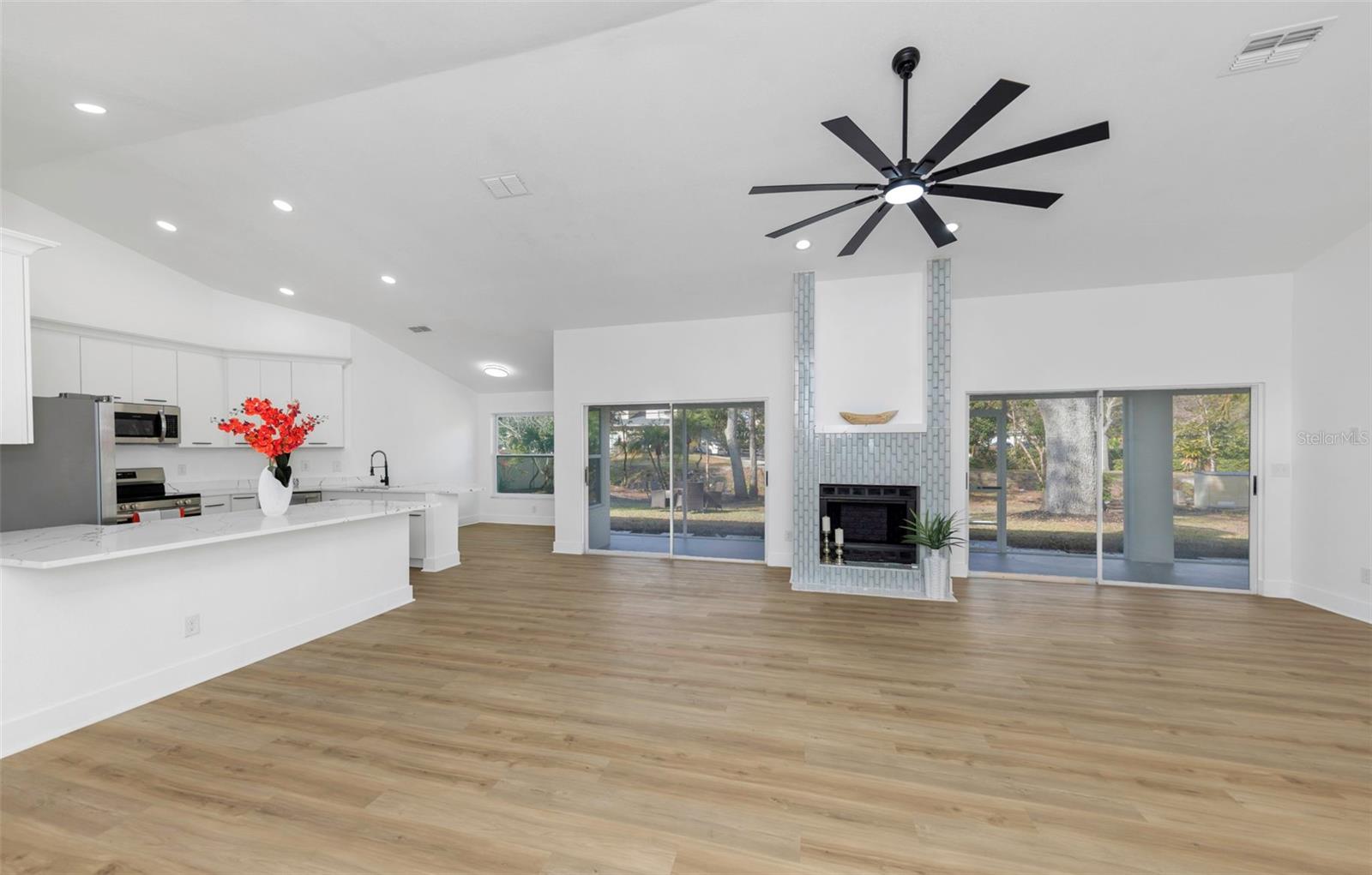 Stunning floor to ceiling fireplace