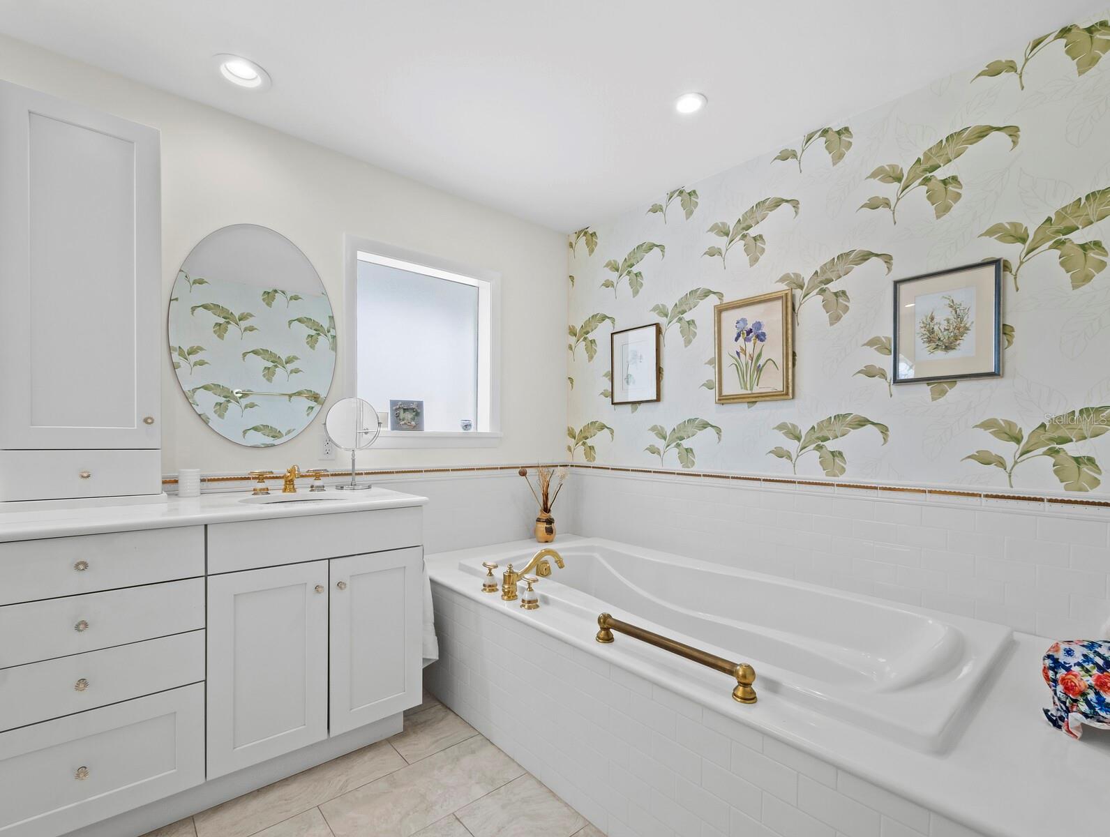 A4681977 Property Photo