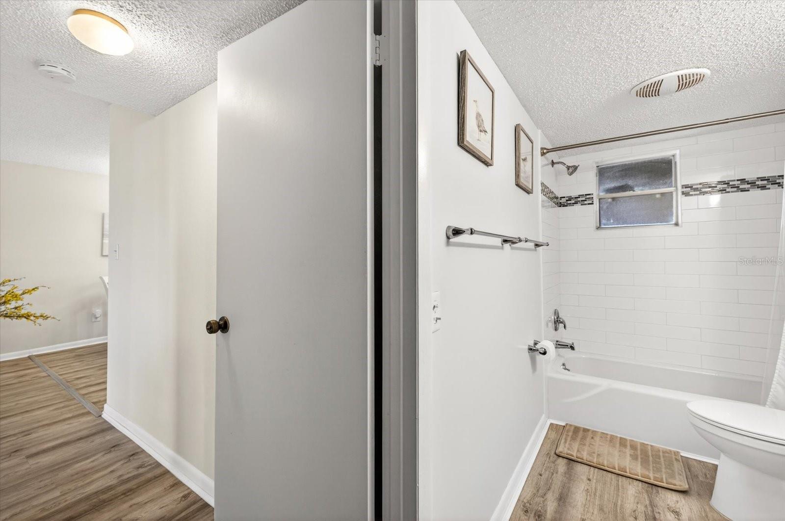 W7882873 Property Photo