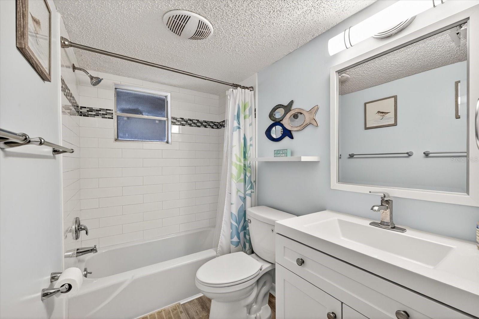 W7882873 Property Photo