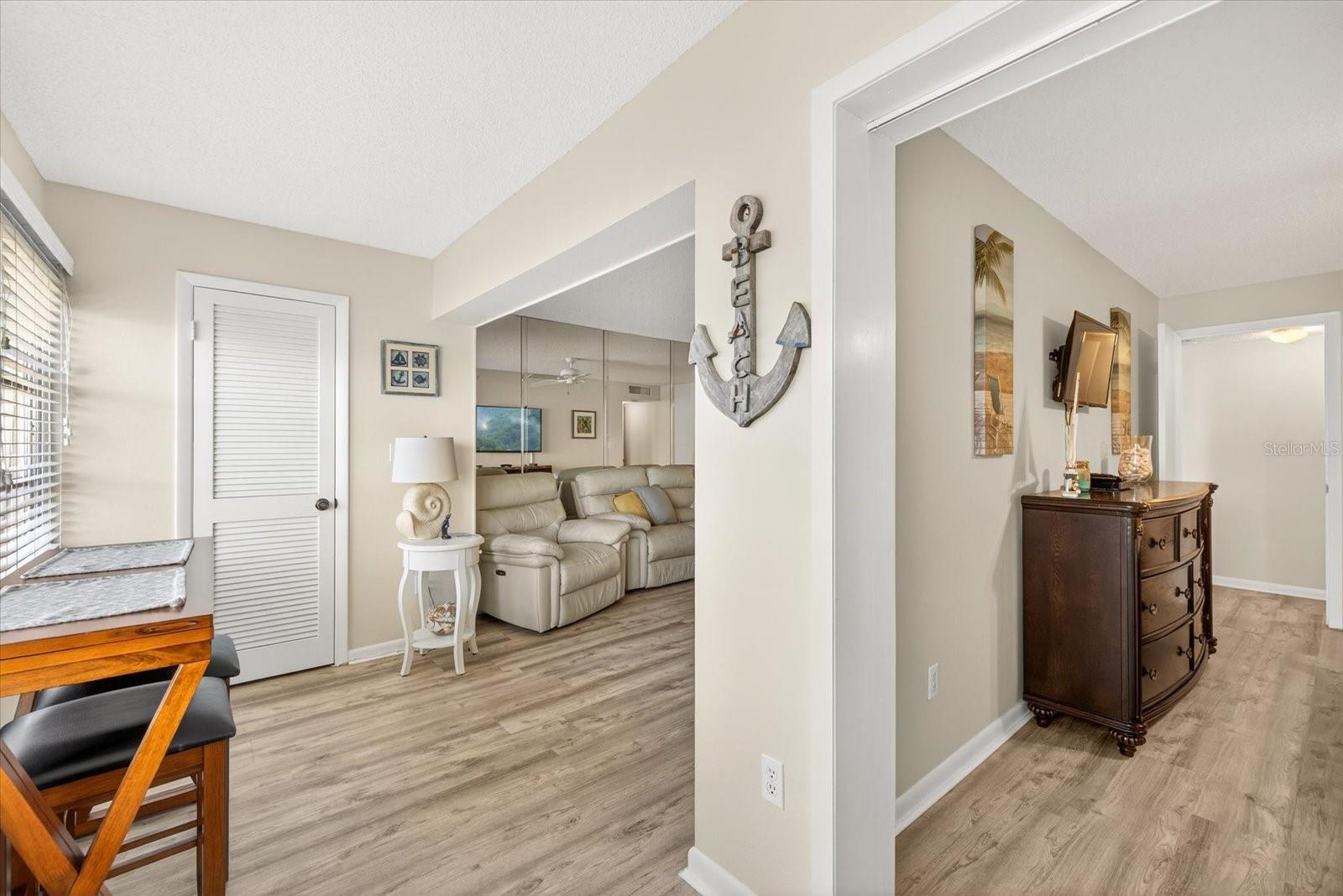 W7882873 Property Photo