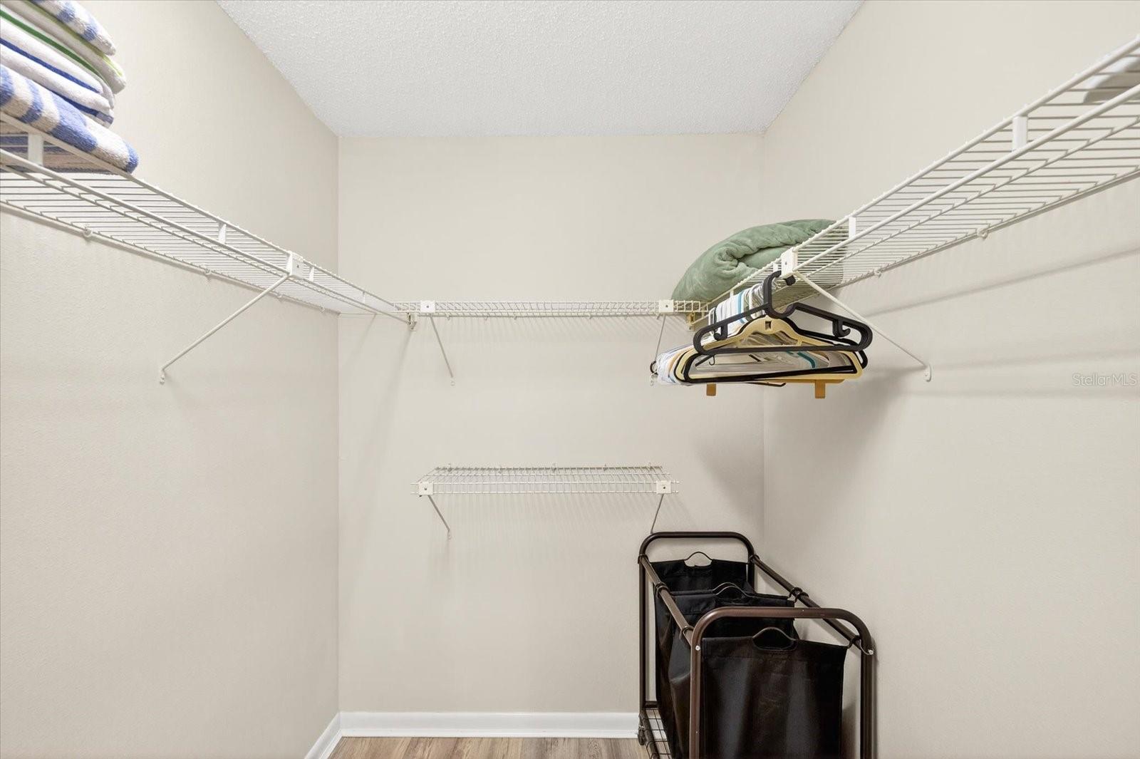 W7882873 Property Photo