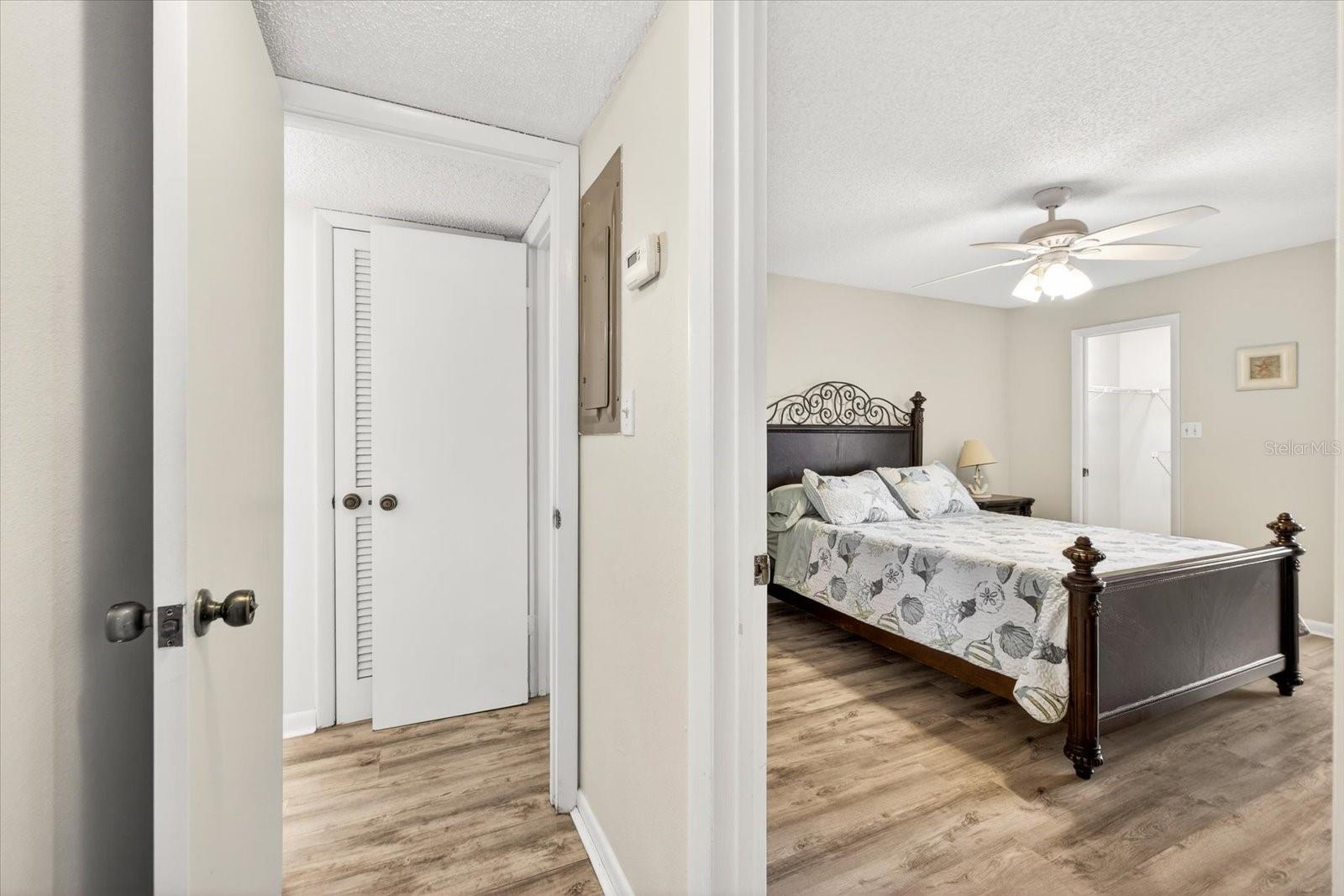 W7882873 Property Photo