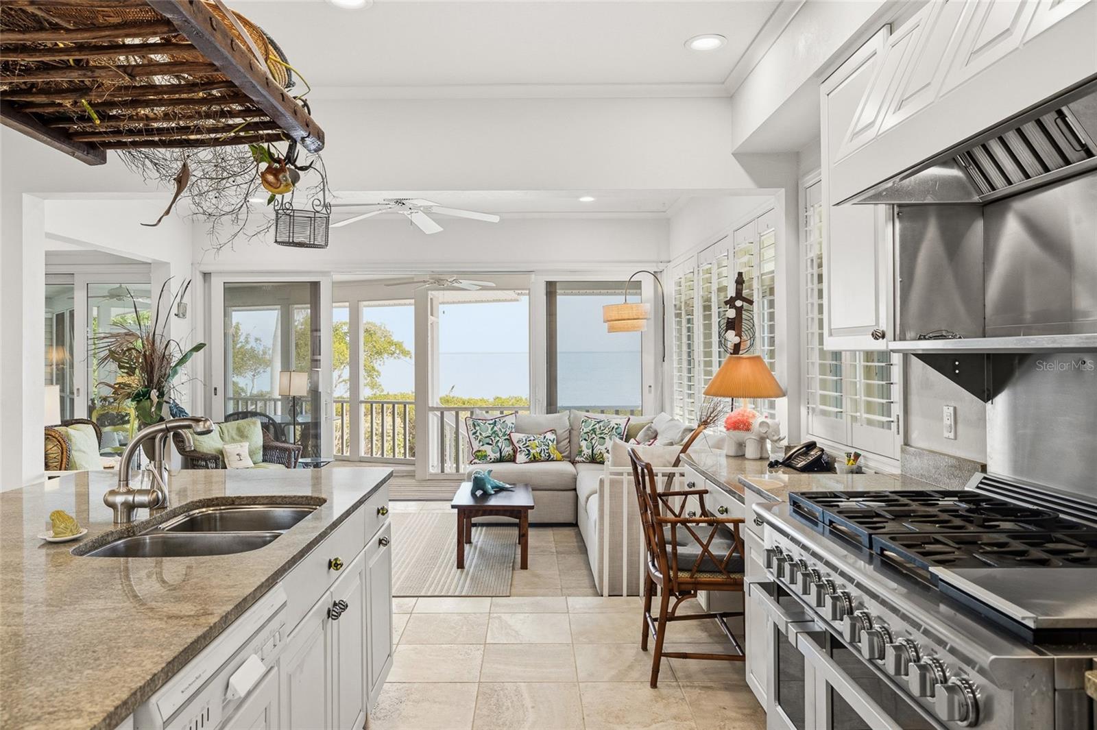 TB8474700 Property Photo