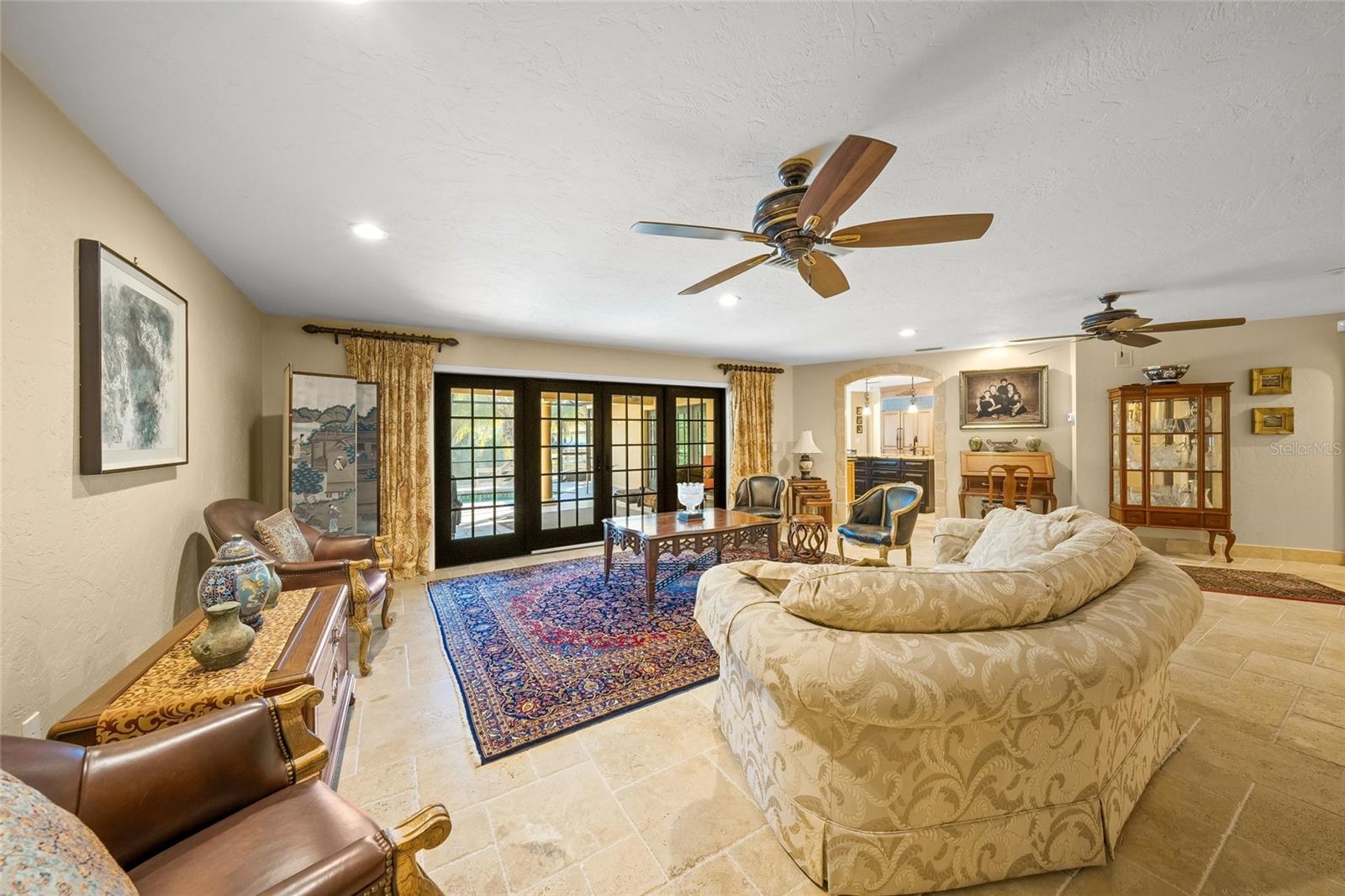 A4681996 Property Photo