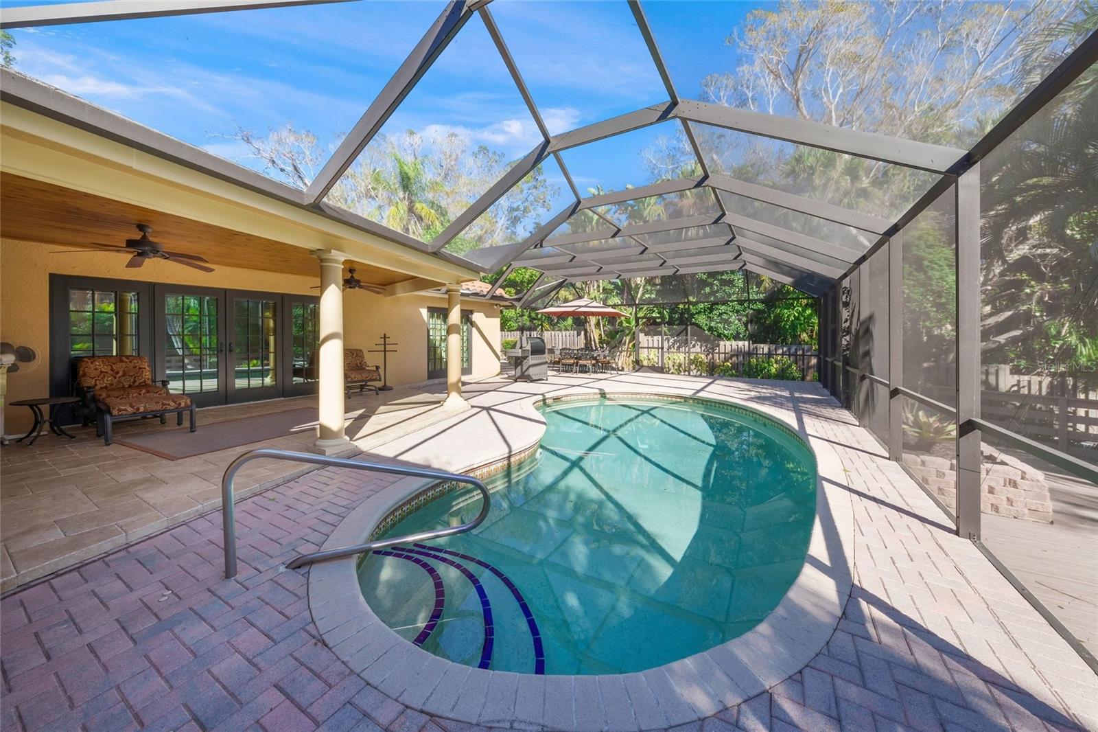 A4681996 Property Photo