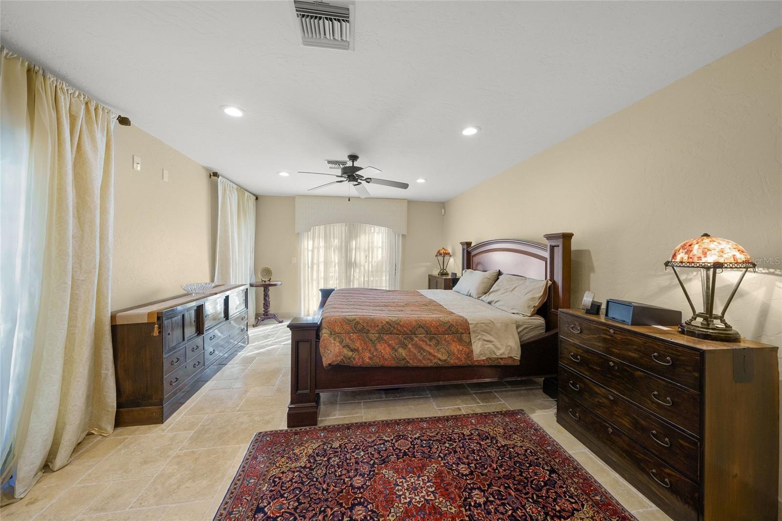 A4681996 Property Photo