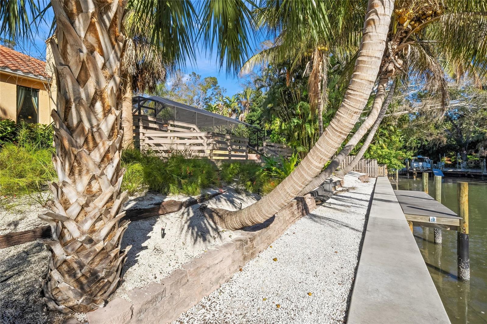 A4681996 Property Photo