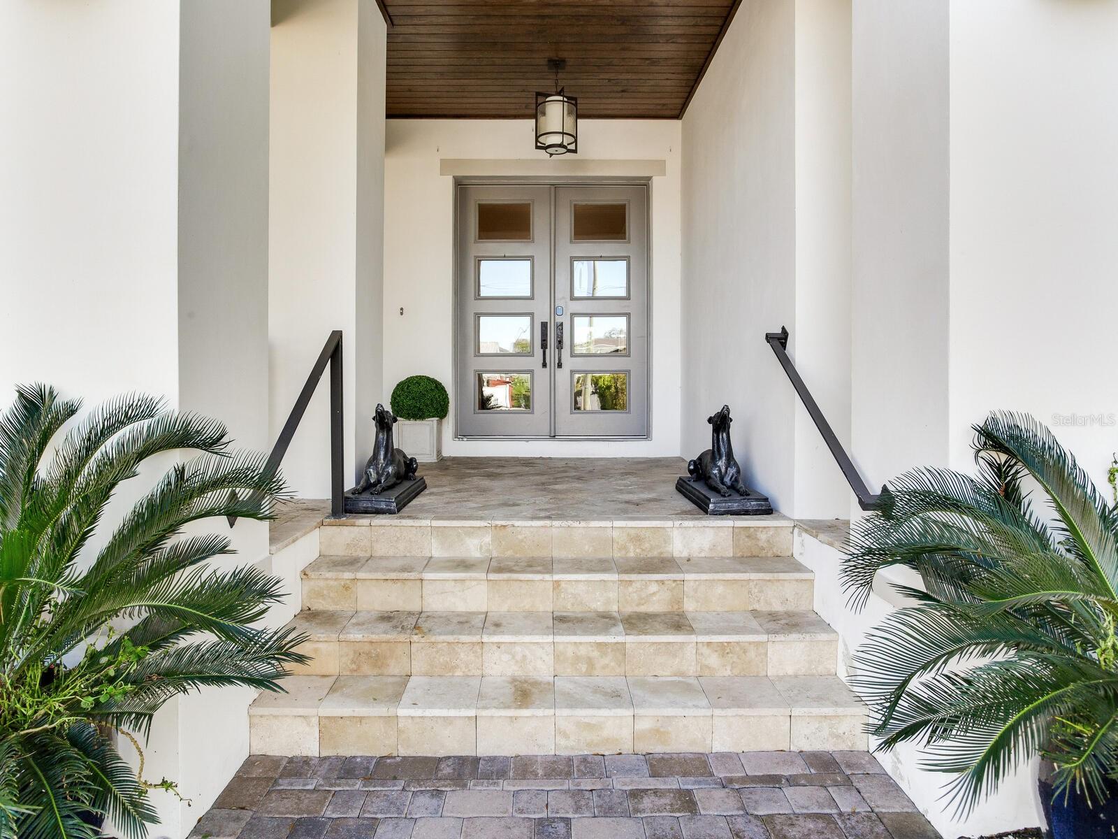 TB8474746 Property Photo