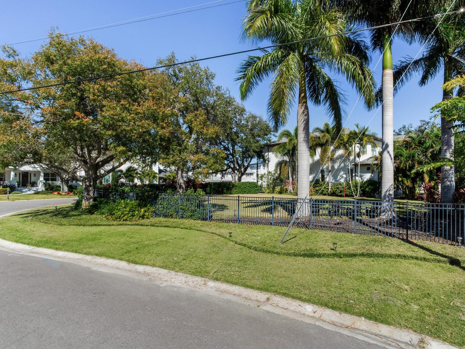 TB8474746 Property Photo