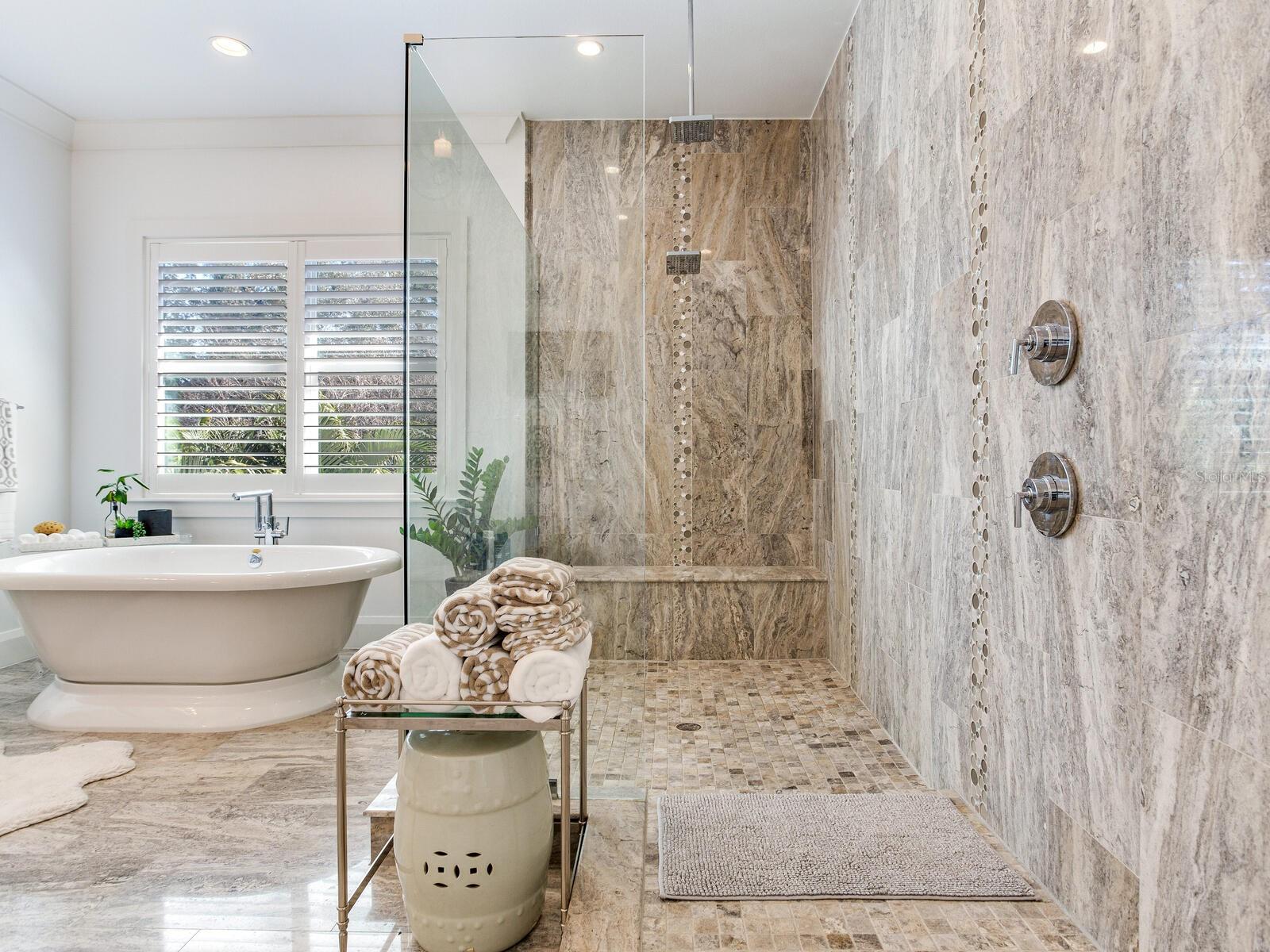 TB8474746 Property Photo