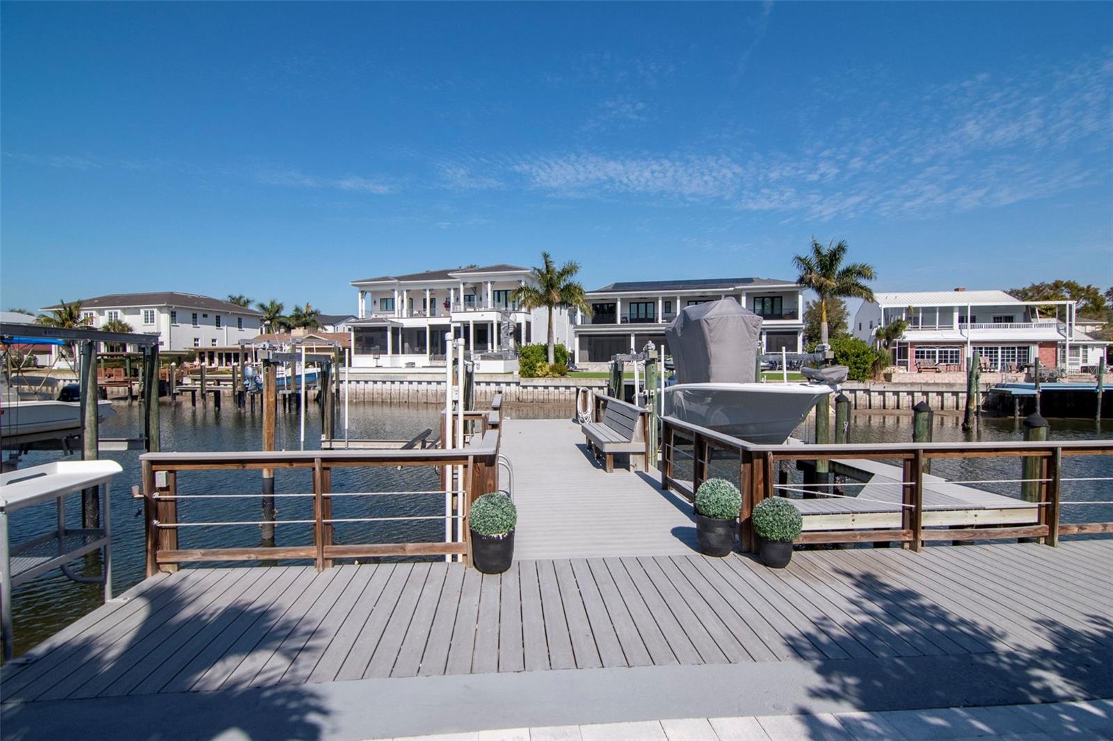 TB8474746 Property Photo