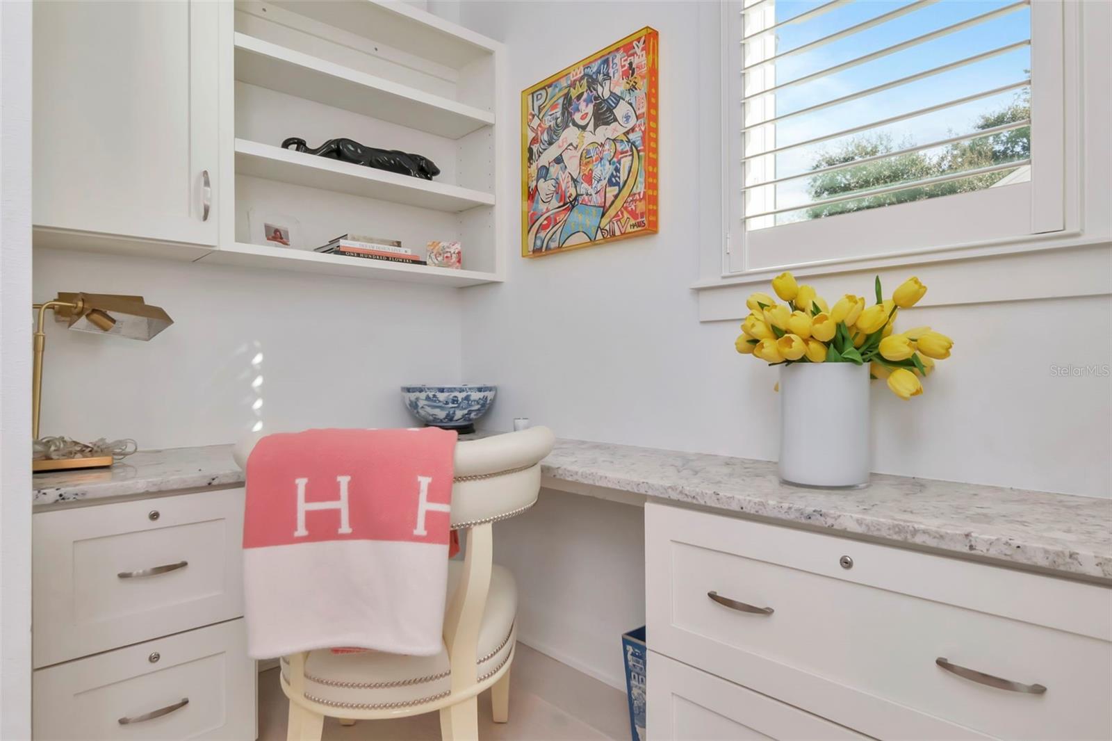 TB8474746 Property Photo