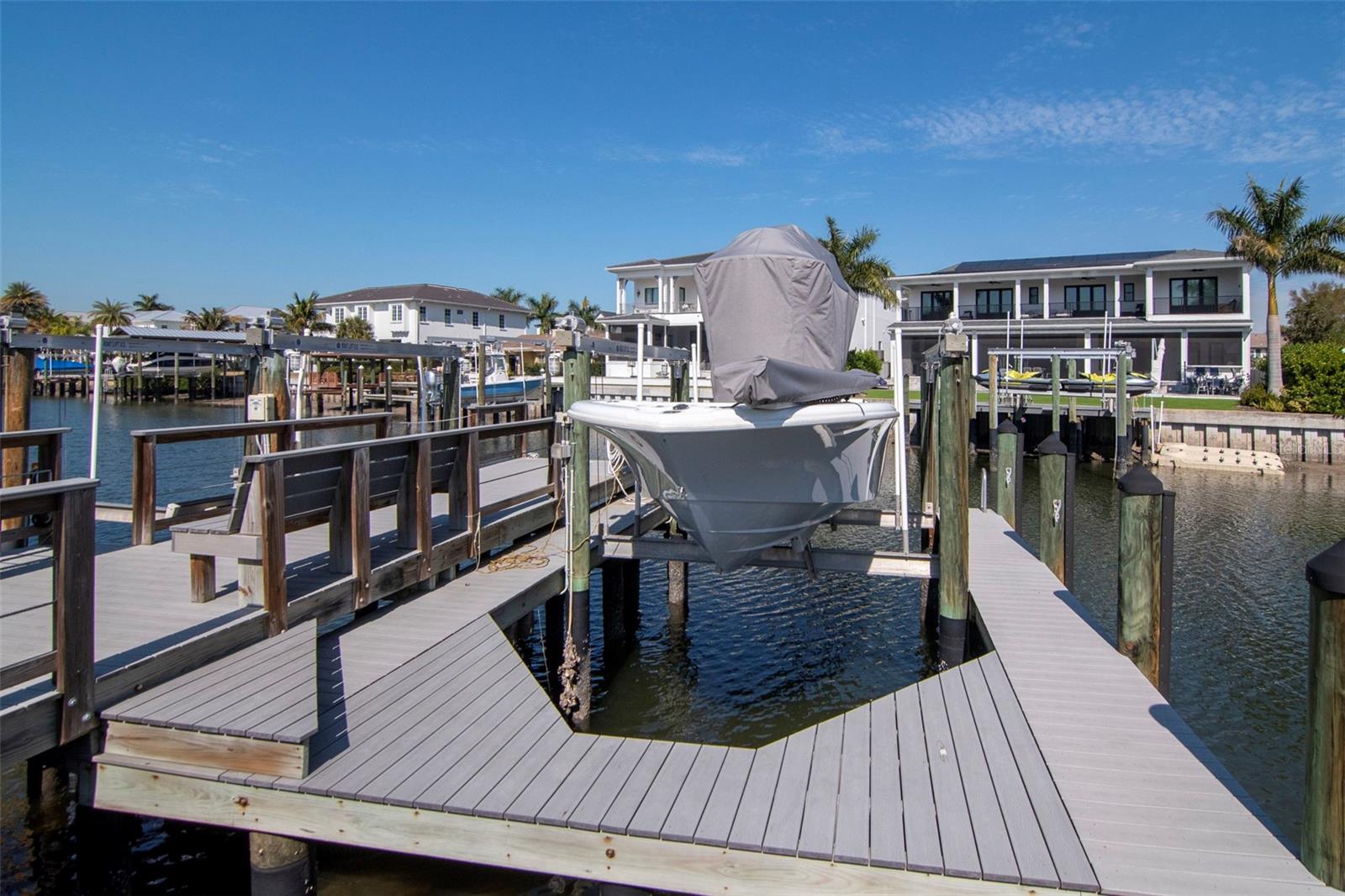 TB8474746 Property Photo