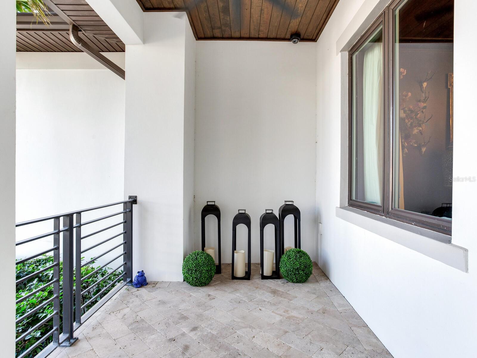 TB8474746 Property Photo